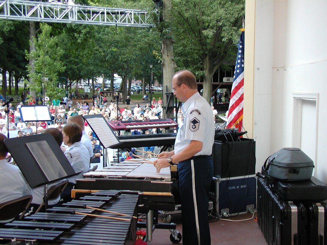 ANG Band of the Mid-Atlantic Concert Band performs for a concert at Lititz Springs Park in Lititz Pennsylvania on Tuesday June 30, 2009.  Master Sergeant Rich Fitz is pictured.