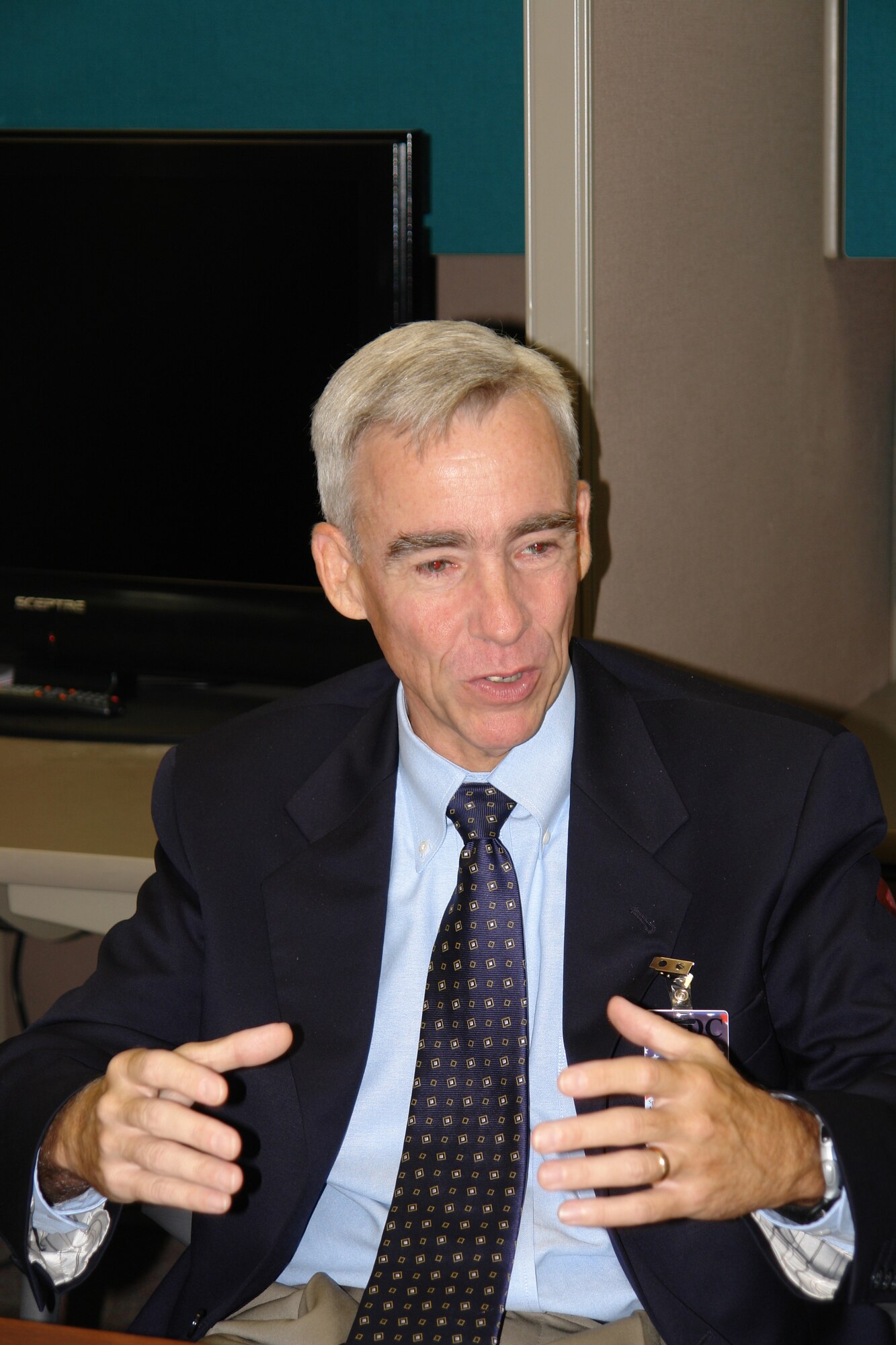 McCarthy makes first visit to AEDC > Arnold Air Force Base > Article