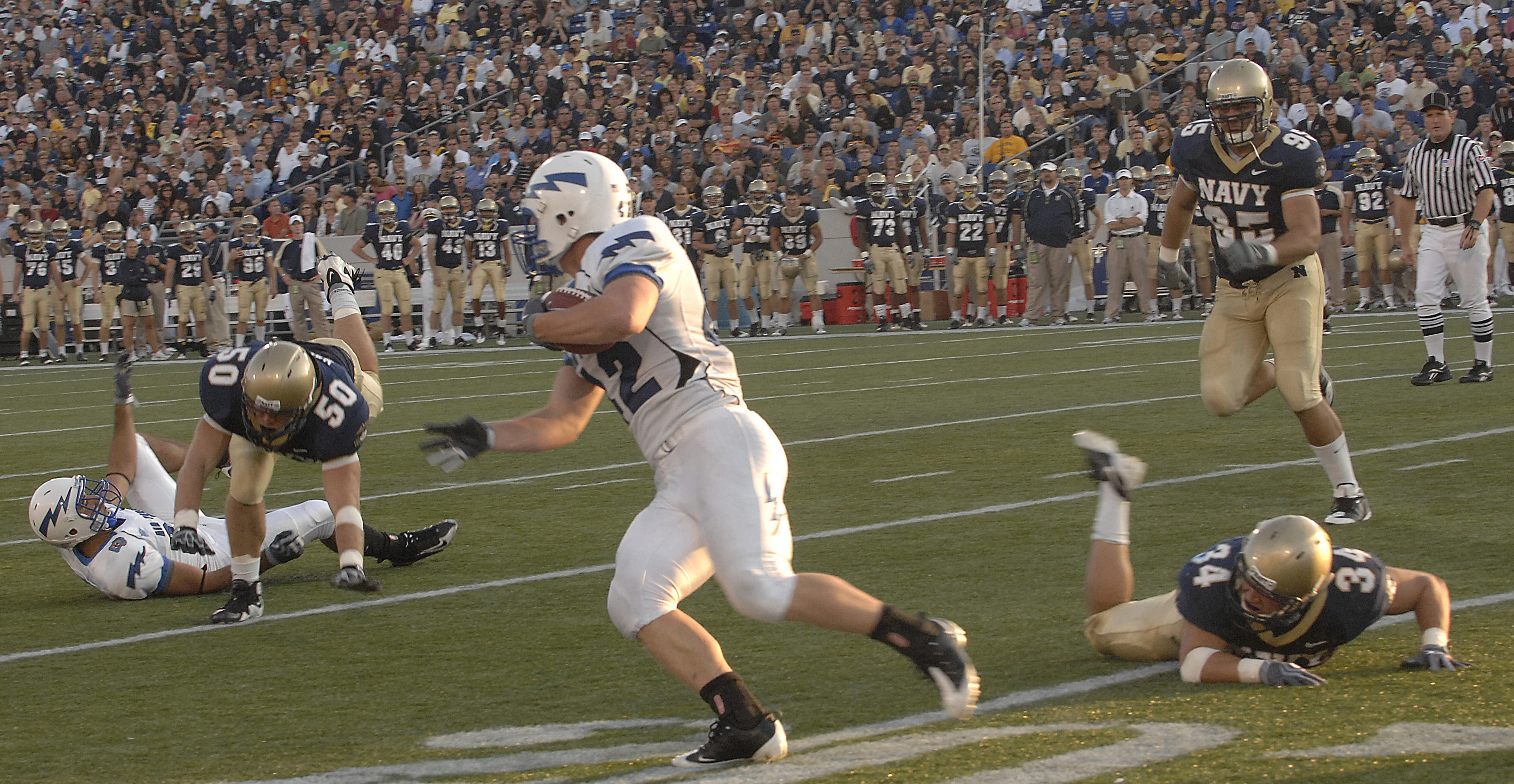 Football: Midshipmen overtake Falcons in OT, 16-13 > United States Air  Force Academy > Air Force Academy News