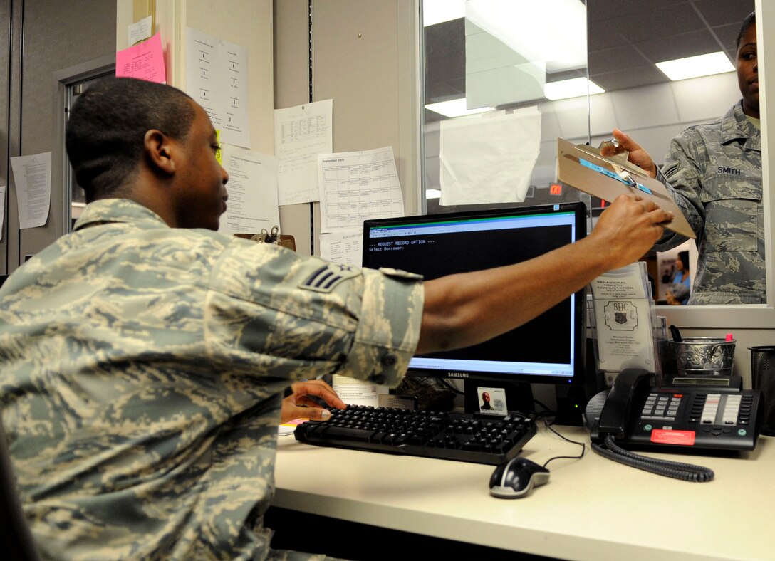 (U.S. Air Force Photo/Senior Airman Dana Hill)