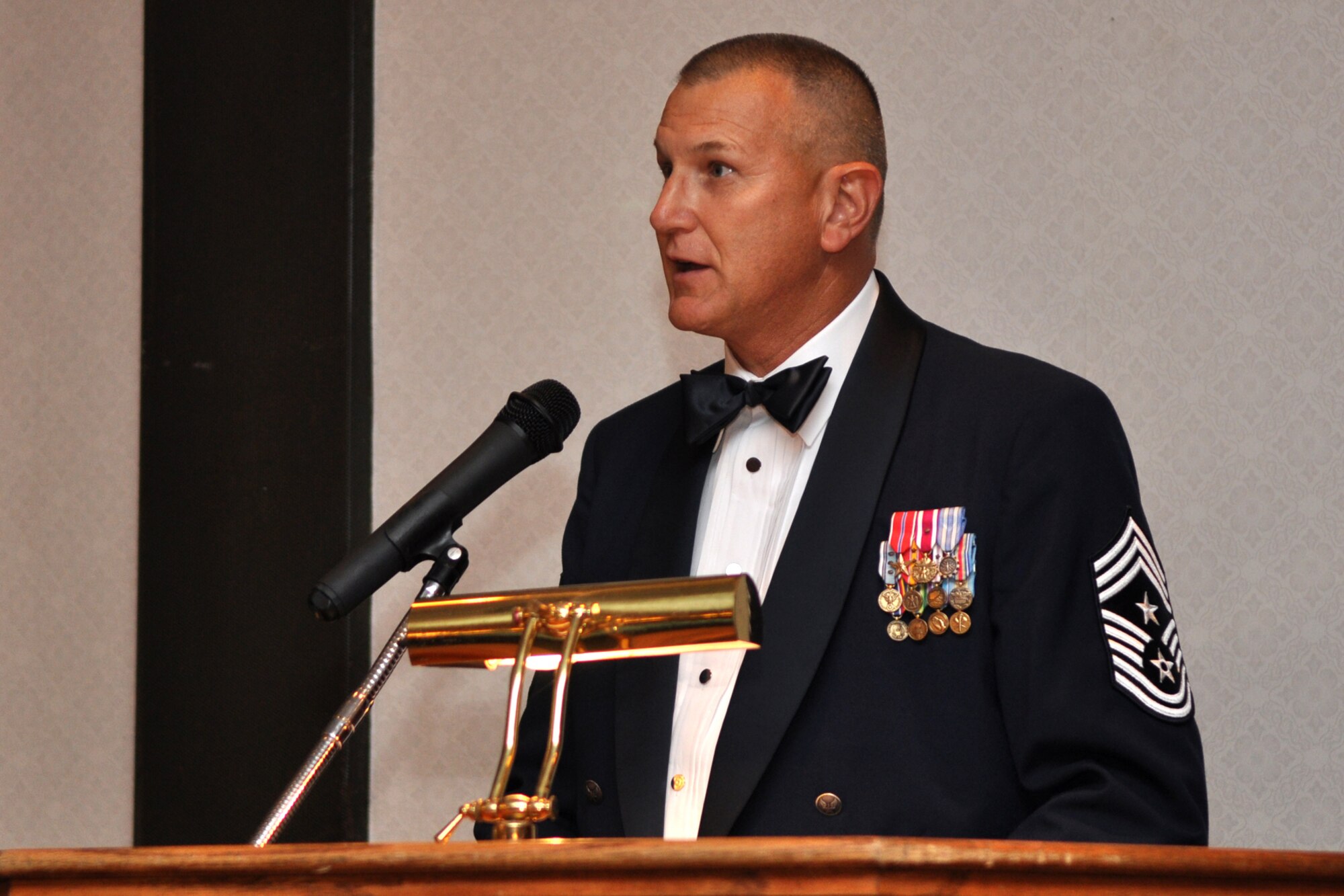 Chief Master Sgt. Keith St. Aubin, 917th Wing, command chief, speaks to newly promoted Chiefs and Master Sergeants during the 917th Wing 6th Annual Senior Noncommissioned Officer Induction and Chief’s Recognition Ceremony at the Stripes Club on Barksdale Air Force Base, La., October 3, 2009. During the ceremony, thirty-one Airmen were inducted into the Senior NCO ranks as Master Sergeants. A total of eight new Chiefs were also recognized during the evening’s events. (U.S. Air Force photo/Tech. Sgt. Jeff Walston)