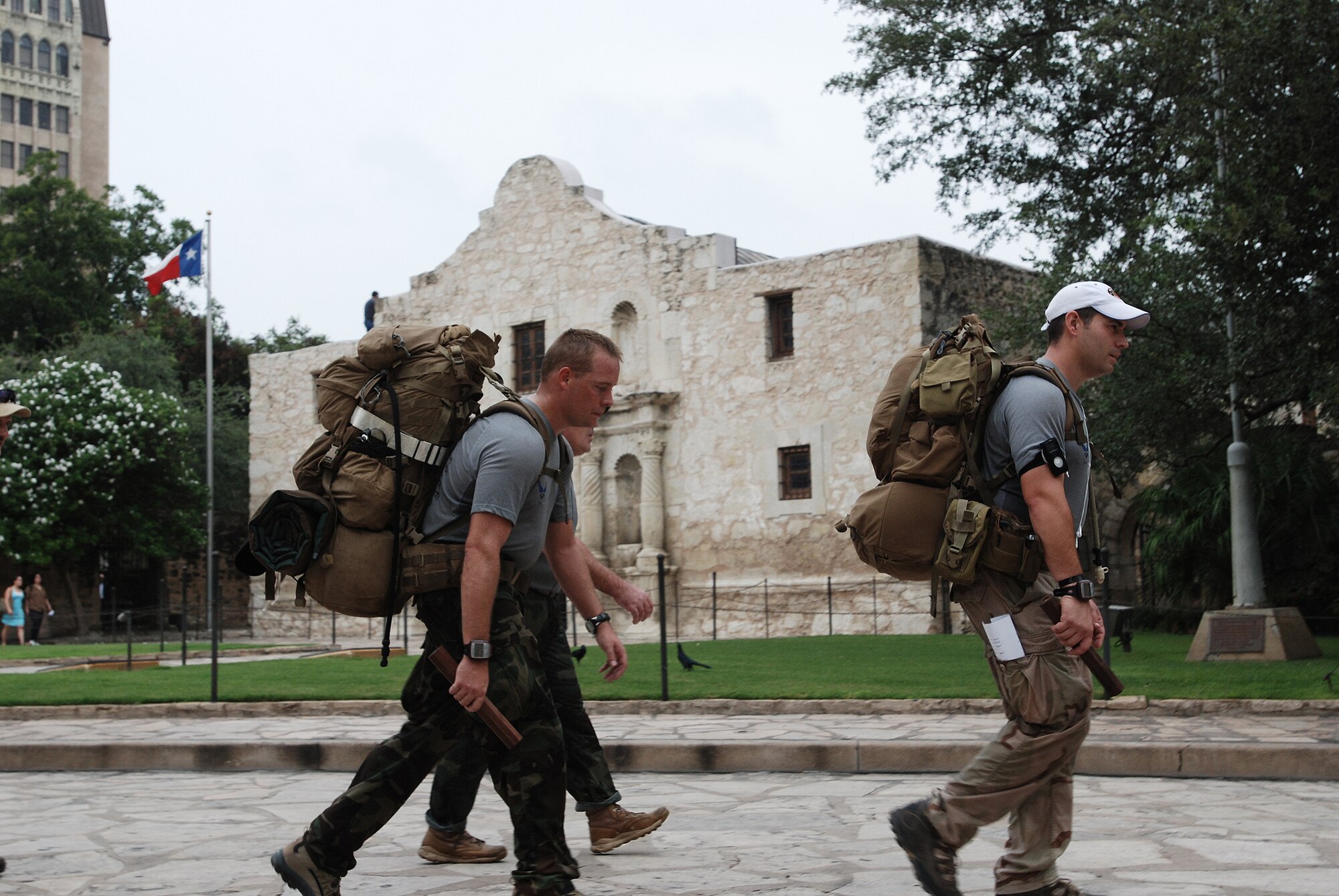 U.S. Air Force combat controllers march more than 800 miles from Lackland Air Force Base, Texas to Hurlburt Field, Florida, passing through downtown San Antonio. The march is in memory of 12 special tactics Airmen who died in combat in Iraq and Afghanistan. The march starts at Lackland where combat controller training starts. It ends 10 days and five states later at Hurlburt Field where Airmen become combat controllers. (U.S. Air Force photo/Airman 1st Class Brian McGloin) 