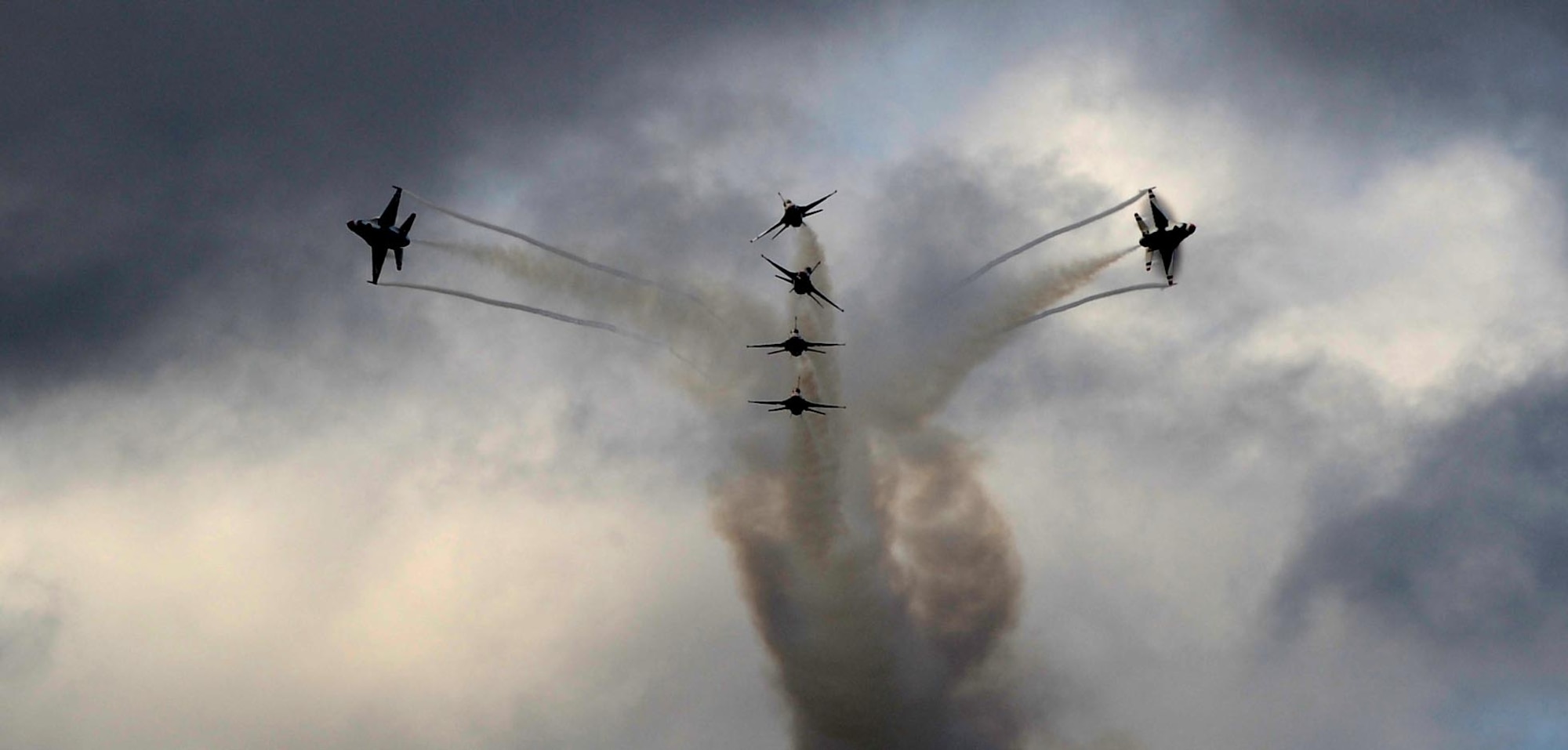 ANDERSEN AIR FORCE BASE, Guam – The Air Force Thunderbirds perform a maneuver for the audience attending the Team Andersen Air Show '09 "Air Power over the Marianas" here on Andersen Air Force Base, Guam, Oct. 7. The U.S. Air Force's aerial demonstration team, the Thunderbirds, were one of four aerial demonstration teams to perform for the audience.  (U.S. Air Force photo by Senior Airman Christopher Bush)