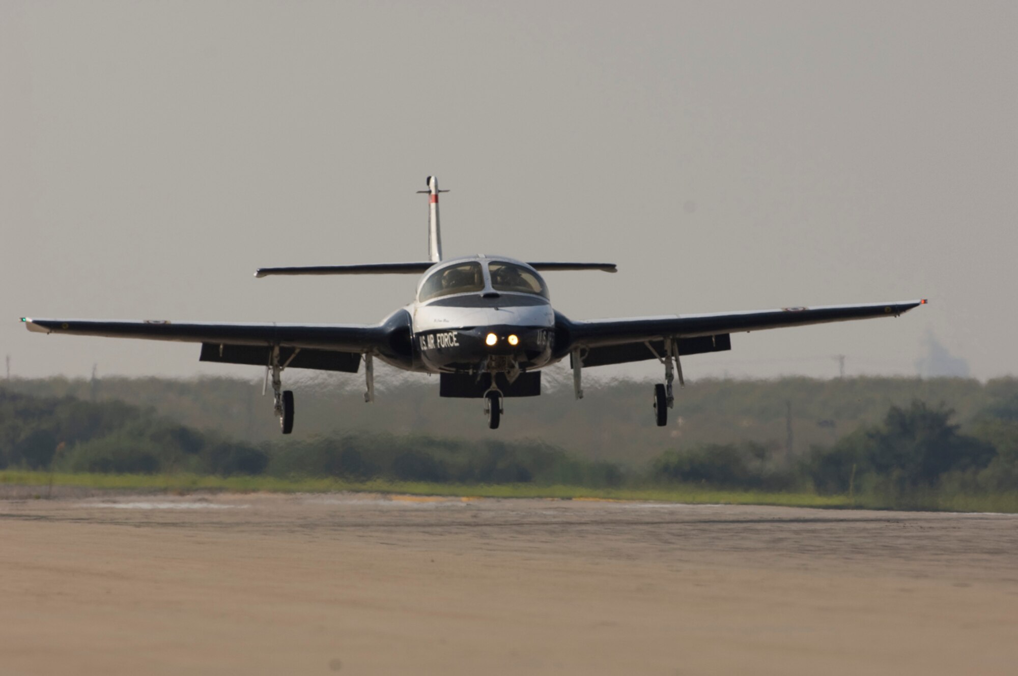 TWEET RETREAT - Pilot Training Work Horse Retries
A T-37B Tweet heads to the "boneyard" at Davis-Monthan AFB, Ariz., July 31. It was the last of the Air Force's T-37 fleet in service at Sheppard AFB, Texas. (photo by Tech. Sgt. Matthew Hannen)