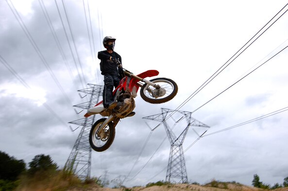 OFF THE GRID - Count to top five lessons from the track 
Famed stuntman and motocross racer Mike "Mouse" McCoy said he has at one point or another broken every bone in his body.
He acknowledged that riding motorcycles -- whether dirt bikes or street bikes -- can be a dangerous business and emphasized the mental preparedness needed to ride and remain safe. (Photo by TSgt Samuel Bendet)