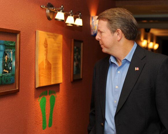 NELLIS AIR FORCE BASE, Nev.-- The 15th Chief Master Sergeant of the Air Force, Chief Rodney McKinley, visits the Samek Airman's Center during a tour, here, Oct. 8. Chief McKinley visited several locations at Nellis, including the Crosswinds Inn, the 57th Information Aggressor Squadron and Airman Leadership School.
(U.S. Air Force Photo by Airman 1st Class Jamie Nicley)