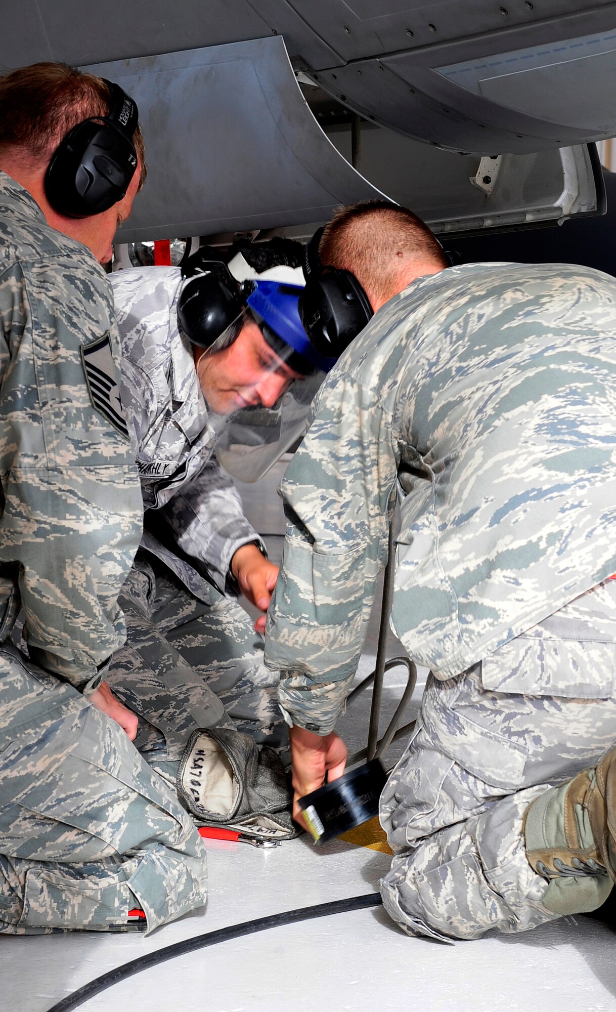 HOLLOMAN AIR FORCE BASE, N.M. -- Maintainers from the 49th Fighter Wing and 44th Fighter Group work hand-in-hand to successfully launched multiple F-22A Raptors in response to an exercise tasking Oct. 8 during a weeklong exercise. Launching the aircraft in a minimal amount of time showcased the ability of Holloman's maintainers and operators to overcome any obstacle to ensure aircraft from the 49th FW are on time and on target to fly, fight and win. (U.S. Air Force photo by Senior Airman Tiffany Trojca)