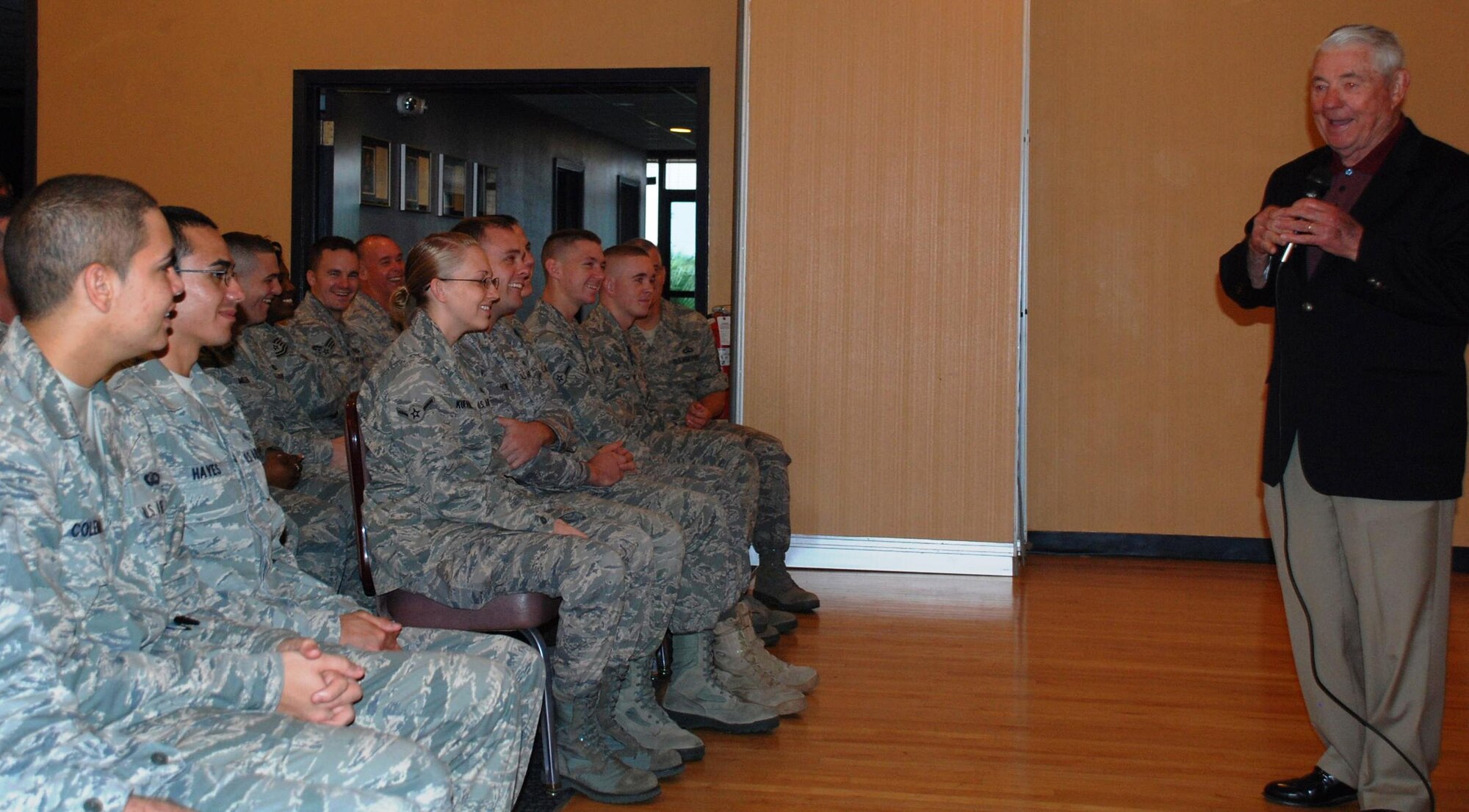 Former CMSAF meets Laughlin's Airmen > Laughlin Air Force Base > Display