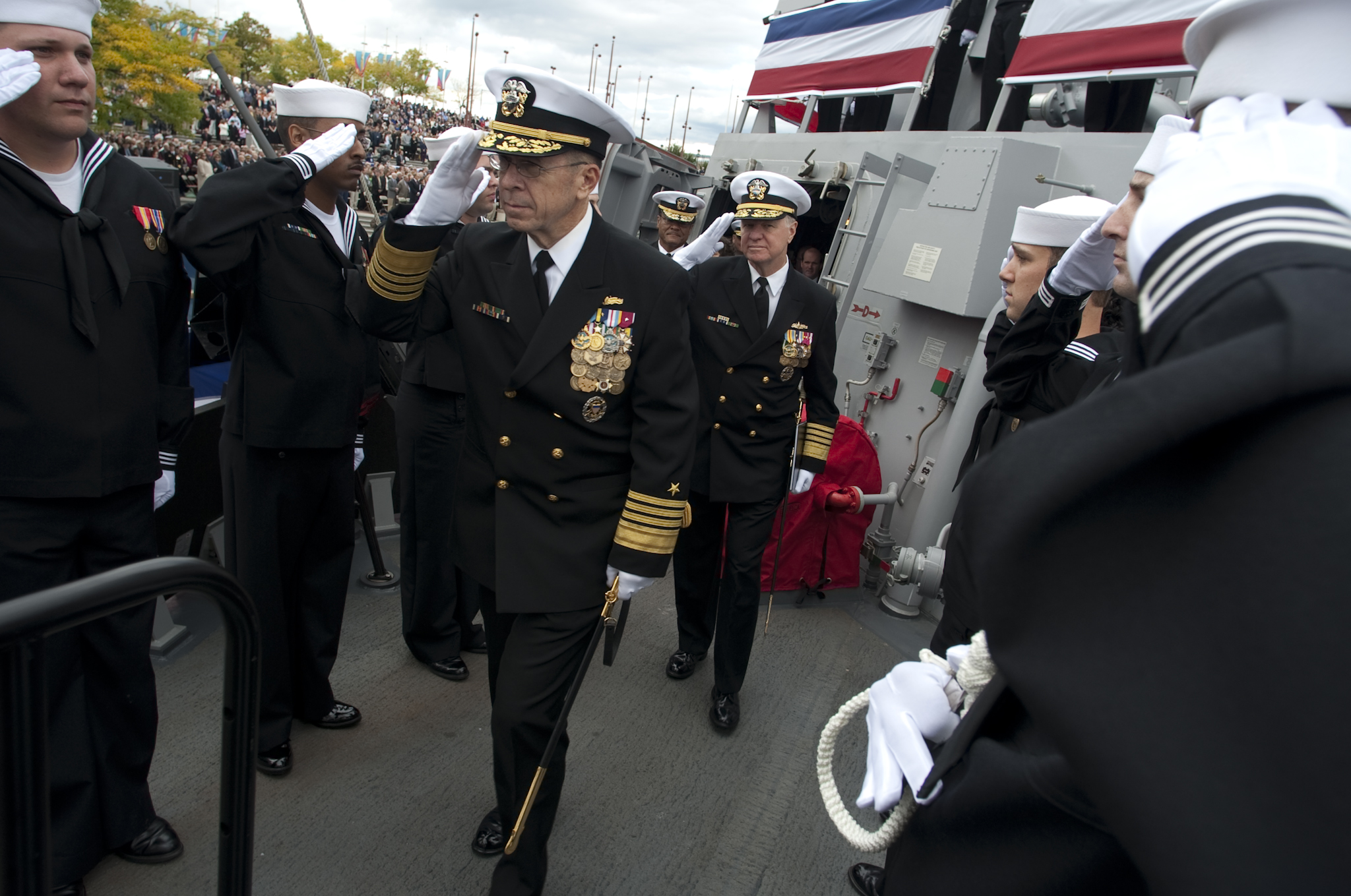 U S Navy Adm Mike Mullen Chairman Of The Joint Chiefs Of Staff And Adm Gary Roughead