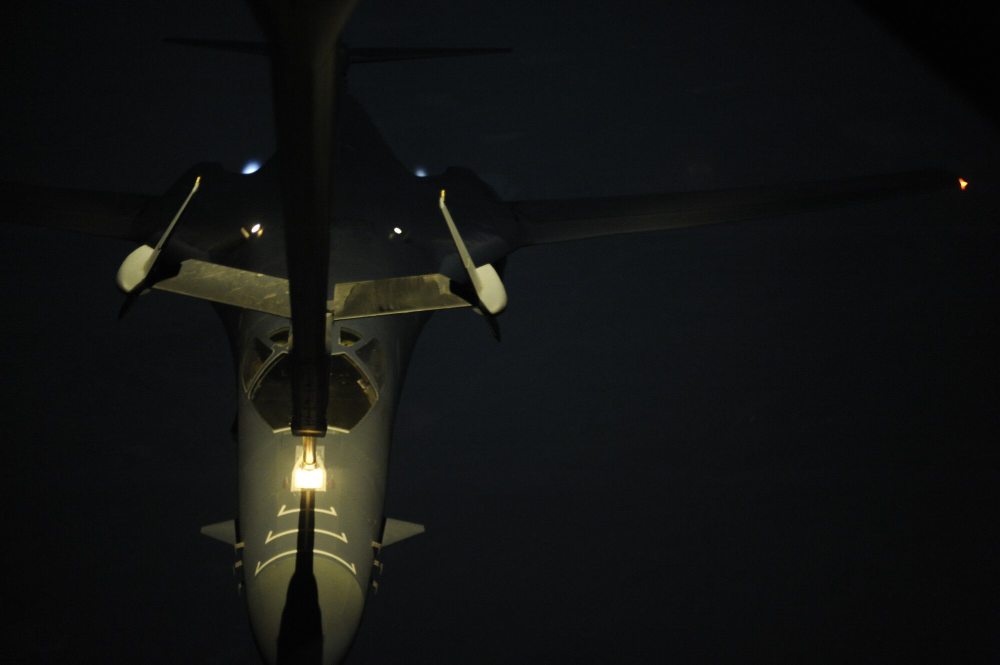 AFGHANISTAN - A U.S. Air Force B-1B Lancer receives fuel from a 908th Air Refueling Squadron KC-10A Extender over Afghanistan, Sept. 30, 2009.  (U.S. Air Force photo/Staff Sgt. Michael B. Keller)
