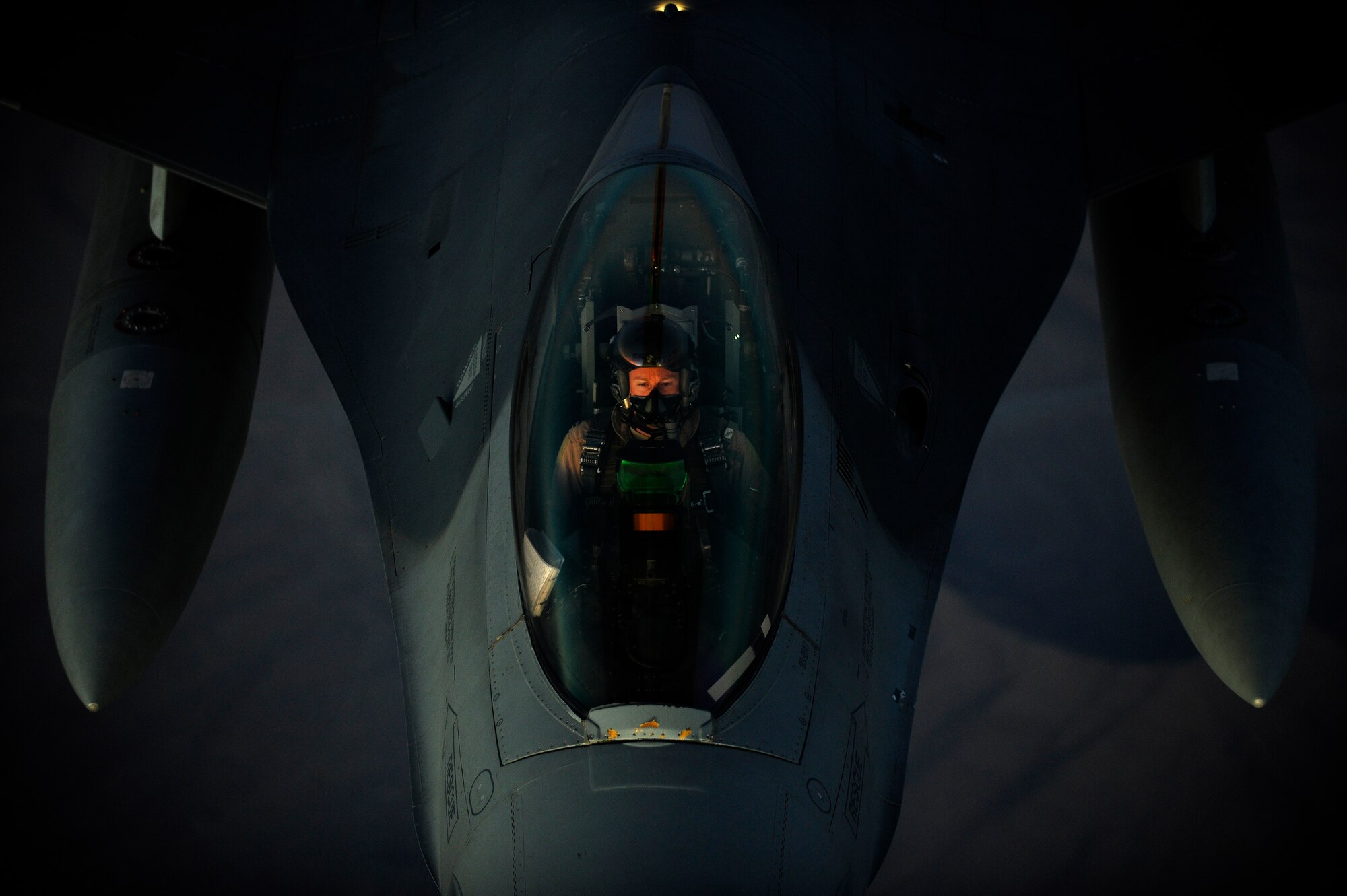 AFGHANISTAN - A U.S. Air Force F-16 Fighting Falcon is refueled by a 908th Air Refueling Squadron KC-10A Extender over Afghanistan, Oct. 2, 2009.  (U.S. Air Force photo/Staff Sgt. Michael B. Keller)
