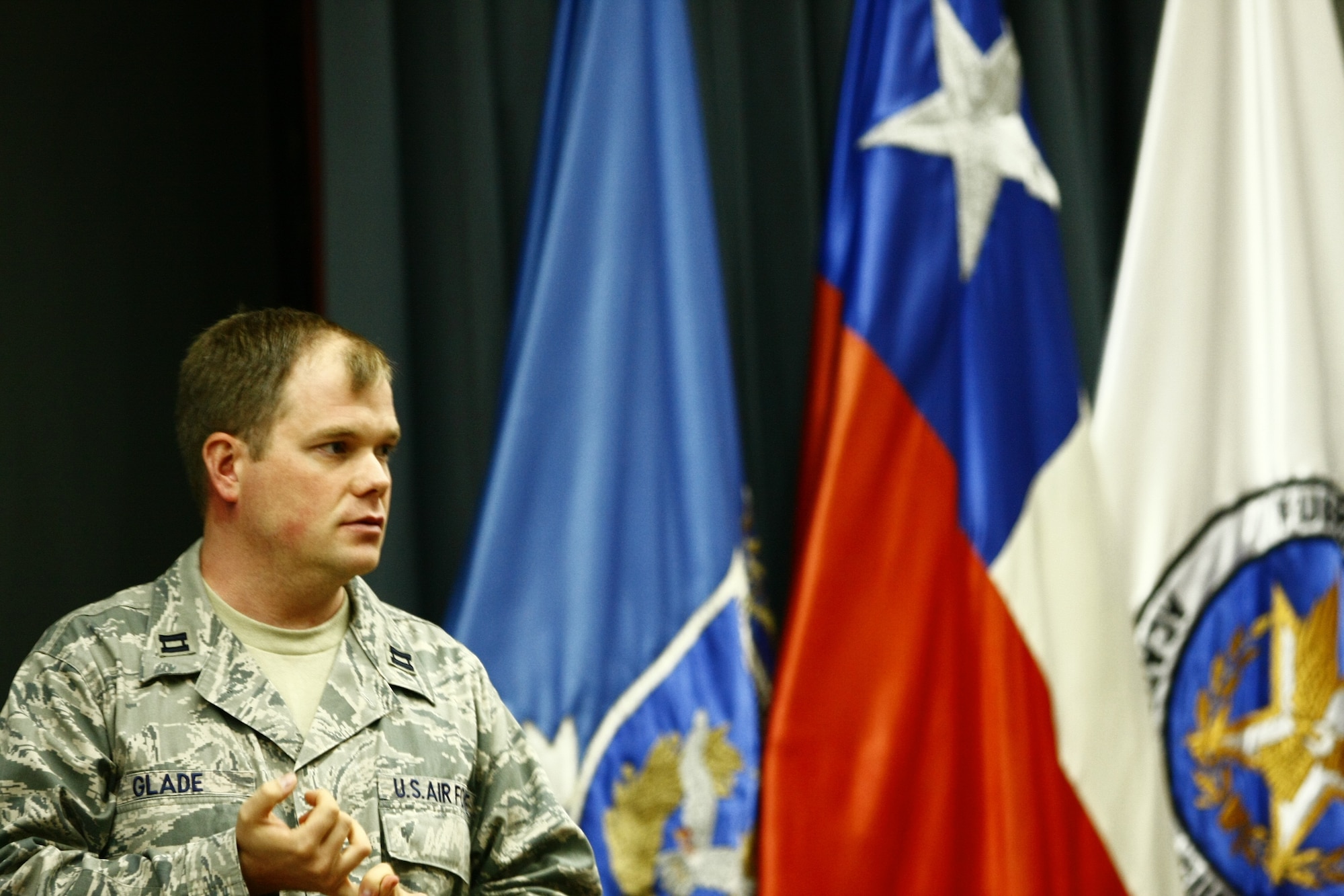 SANTIAGO, Chile -- Capt Rick Glade, an Air Operations Center expert with Twelfth Air Force (Air Forces Southern), briefs students at the Chilean Air War College during a Cooperation Team-One exchange in Santiago, Chile.  The team was in Chile to exchange ideas and best practices with members of the Chilean Air Force prior to participating in Excercise SALITRE later this month. (U.S. Air Force photo by Capt. Nathan Broshear)