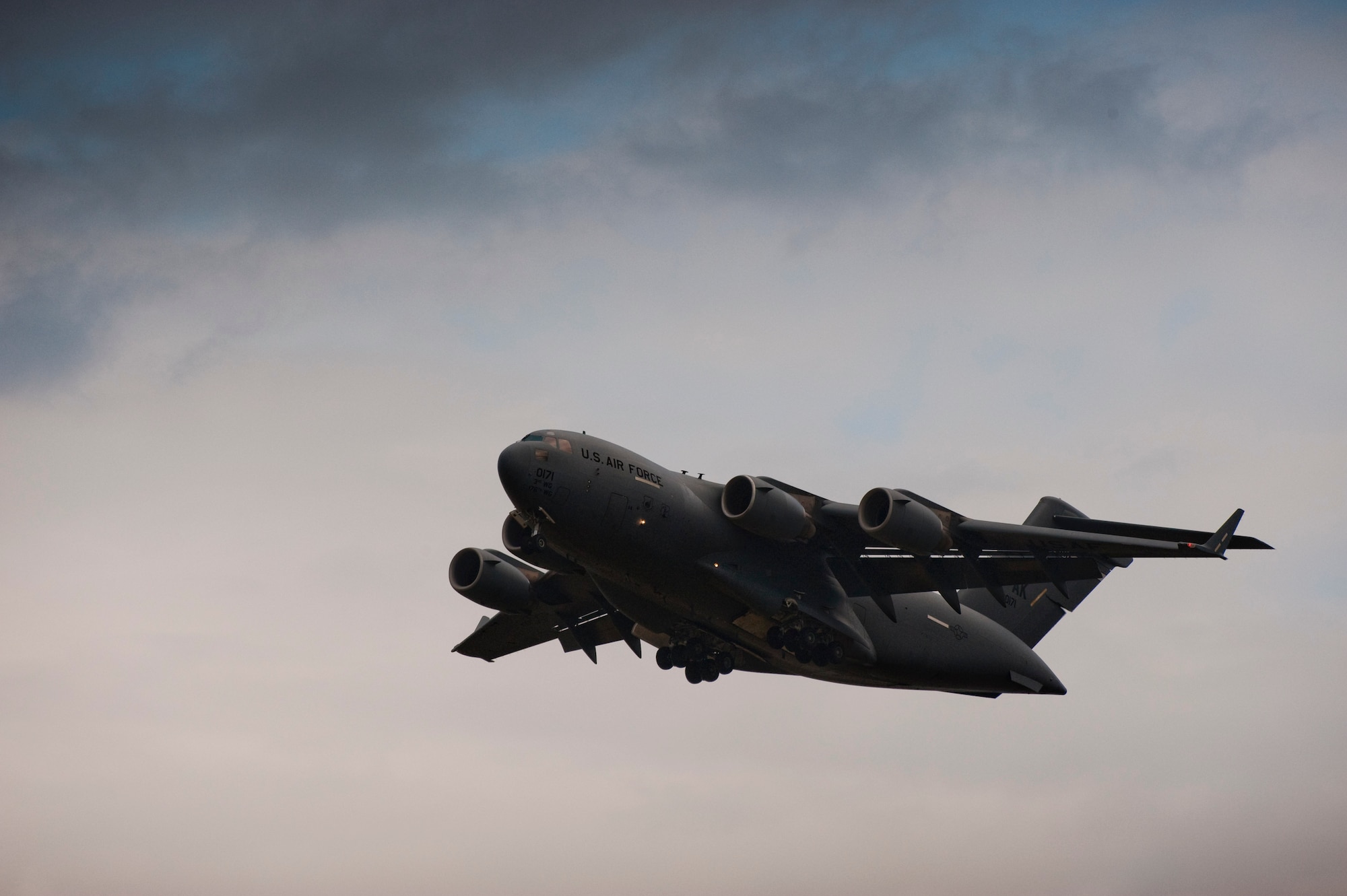 MISAWA AIR BASE, Japan -- A C-17 Globemaster III demonstrates its ability to fly at low speeds during Air Fest 2009 Oct. 18. (U.S. Air Force photo/Staff Sgt. Samuel Morse)