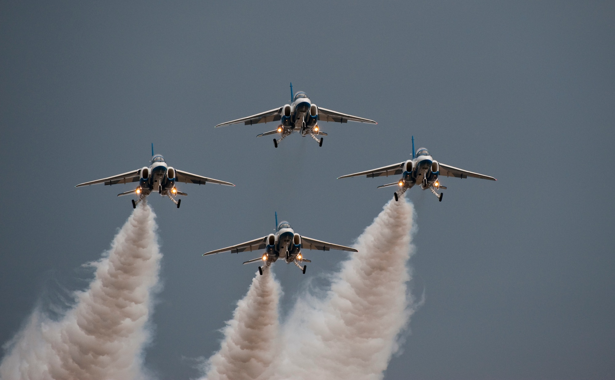 MISAWA AIR BASE, Japan -- Japanese demonstration team Blue Impulse performs a four-ship formation flyby during Air Fest 2009 Oct. 18. (U.S. Air Force photo/Staff Sgt. Samuel Morse)