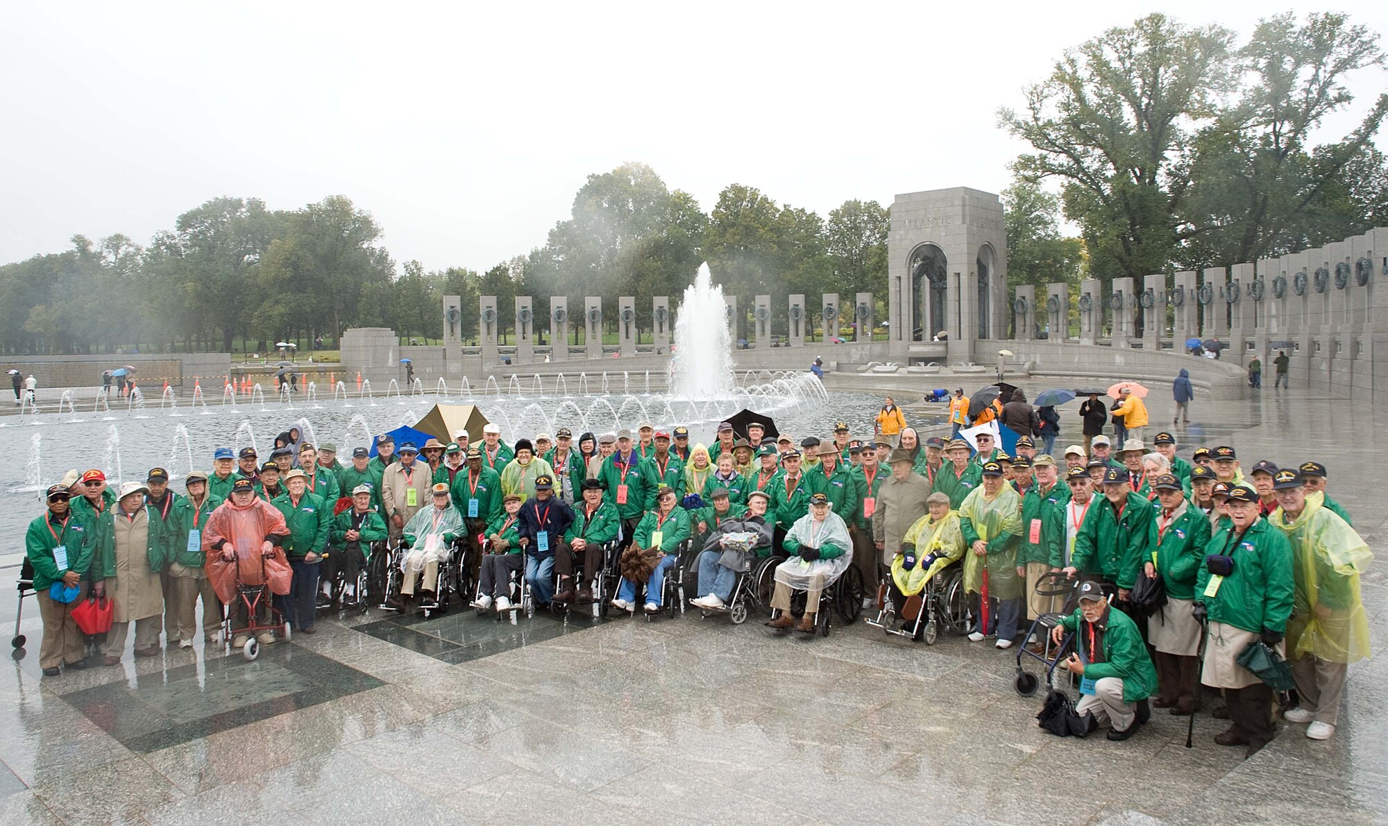 LANGLEY AIR FORCE BASE, Va. – World War II veterans tour the National World War II Memorial in Washington, D.C., Oct. 17.  Twice a year, the Honor Flight Historic Triangle Virginia, and Langley volunteers, chauffeur veterans to the WW II memorial in Washington, D.C.  (U.S. Air Force photo/Staff Sgt. Barry Loo)