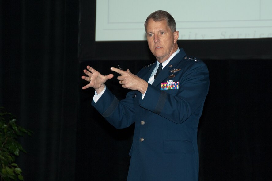 Electronic Systems Center Commander Lt. Gen. Ted Bowlds addresses a luncheon gathering Oct. 19 during MILCOM 2009 at the World Trade Center and Seaport Hotel in Boston.  General Bowlds listed several key communication challenges and offered up ideas for meeting them.  (USAF Photo by Rick Berry)
