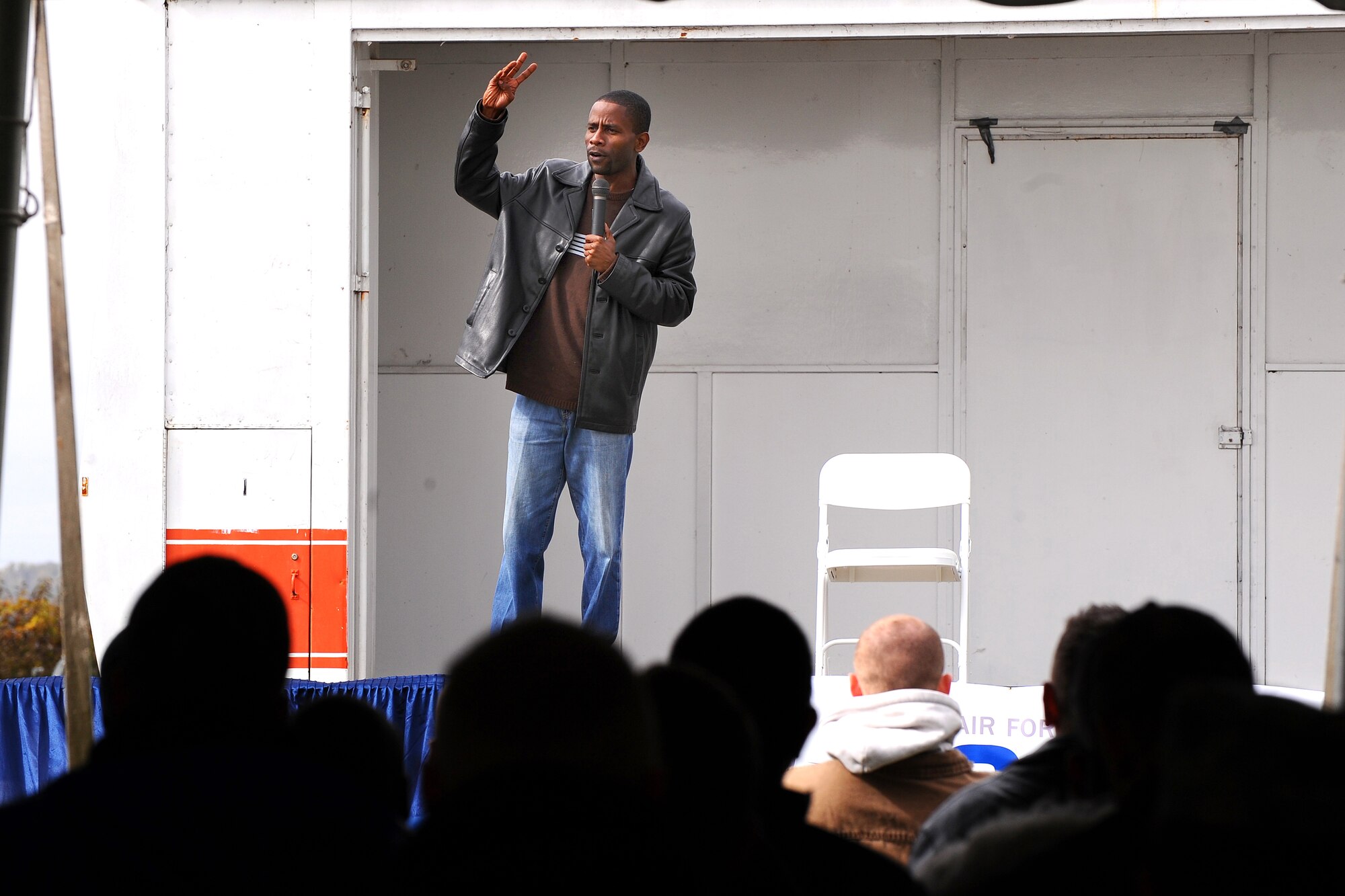 OFFUTT AIR FORCE BASE, Neb. - Comedy Blow-out headliner D.T. Owens entertains the crowd with a full hour of material during the Airman Appreciation Day event at the base lake Oct. 16.  Mr. Owens, one of three comedians who performed at the event, has taken part in several televised stand-up events. 

U.S. Air Force Photo by Josh Plueger