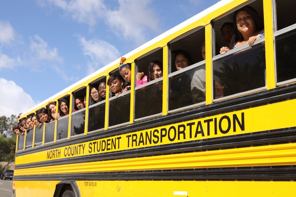 Camp Pendleton helps students discover careers > Marine Corps Base Camp