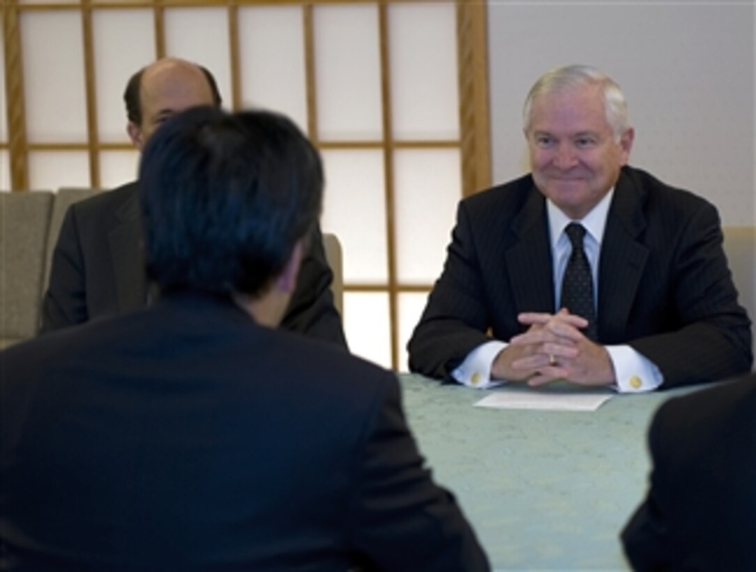 Secretary of Defense Robert M. Gates meets with Foreign Affairs Minister Katsuya Okada at the Japanese Ministry of Foreign Affairs on Oct. 20, 2009.  