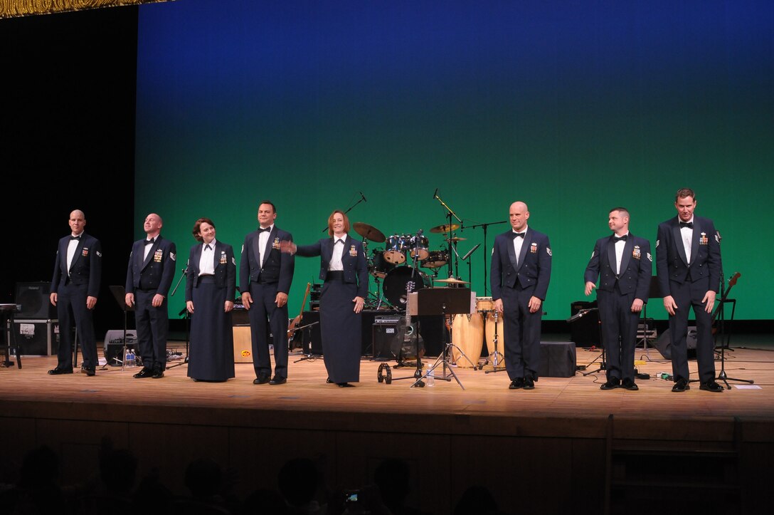 Pacific Trends performs in Hiroshima-City 7