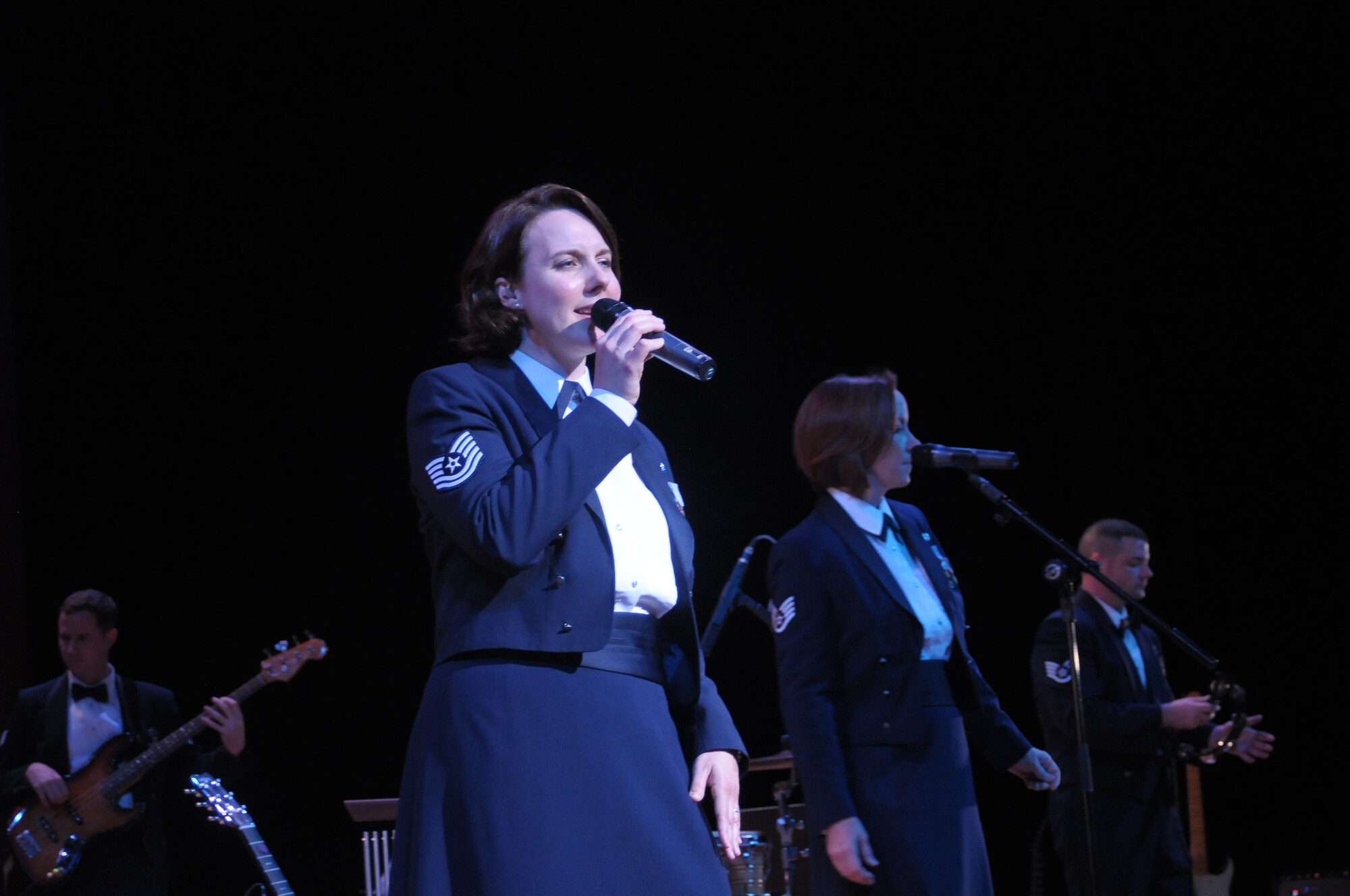 Pacific Trends performs in Hiroshima-City 4