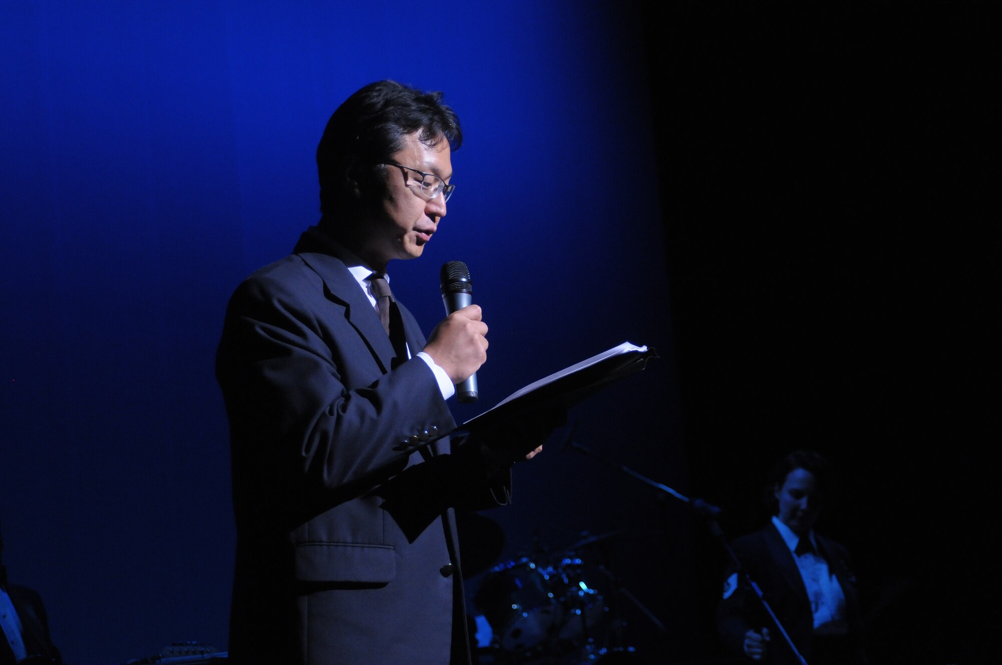 Pacific Trends performs in Hiroshima-City 3