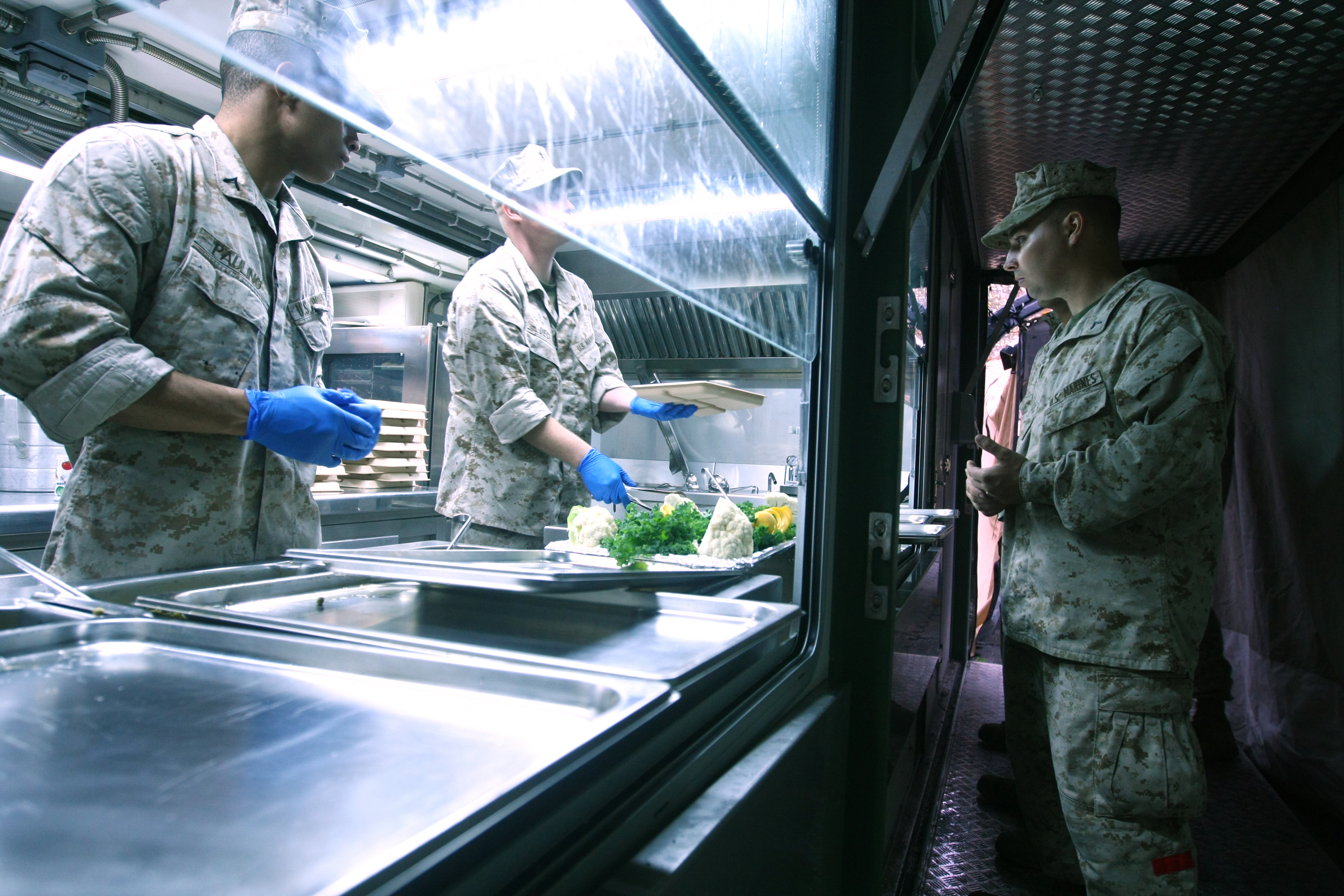 2nd MLG food service Marines cook up first place field mess > 2nd