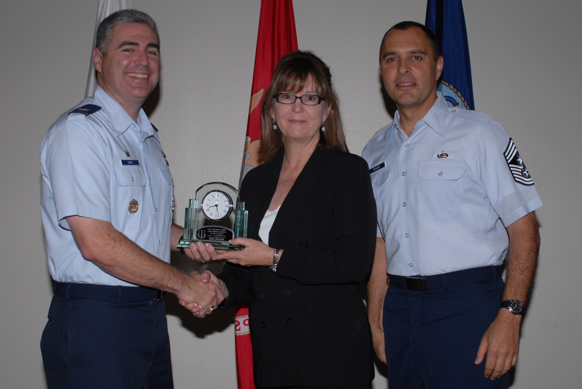 GOODFELLOW AIR FORCE BASE, Texas -- Susan Williams, 17th Training Group, receives 17th Training Wing Civilian of the Quarter Supervisor Category 2 during the wing quarterly award ceremony, Oct. 26, 2009. (U.S. Air Force photo/Staff Sgt. Laura R. McFarlane)
