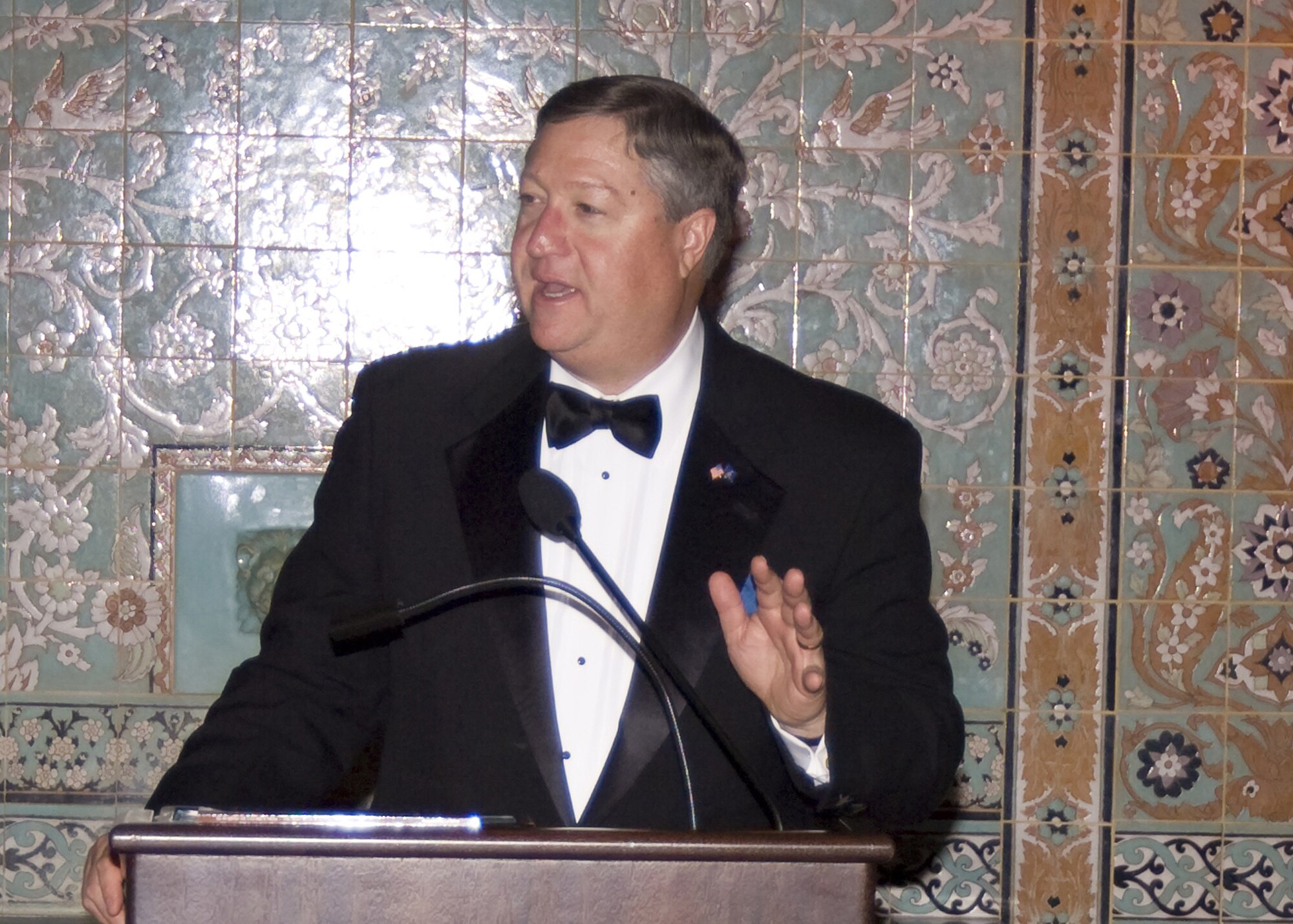 The Honorable Michael Donley, Secretary of the Air Force, speaks at the Defense Language Institute Anniversary Ball, Monterey, Calif. on Oct. 24. (U.S. Army Photo/Per Anderson) 