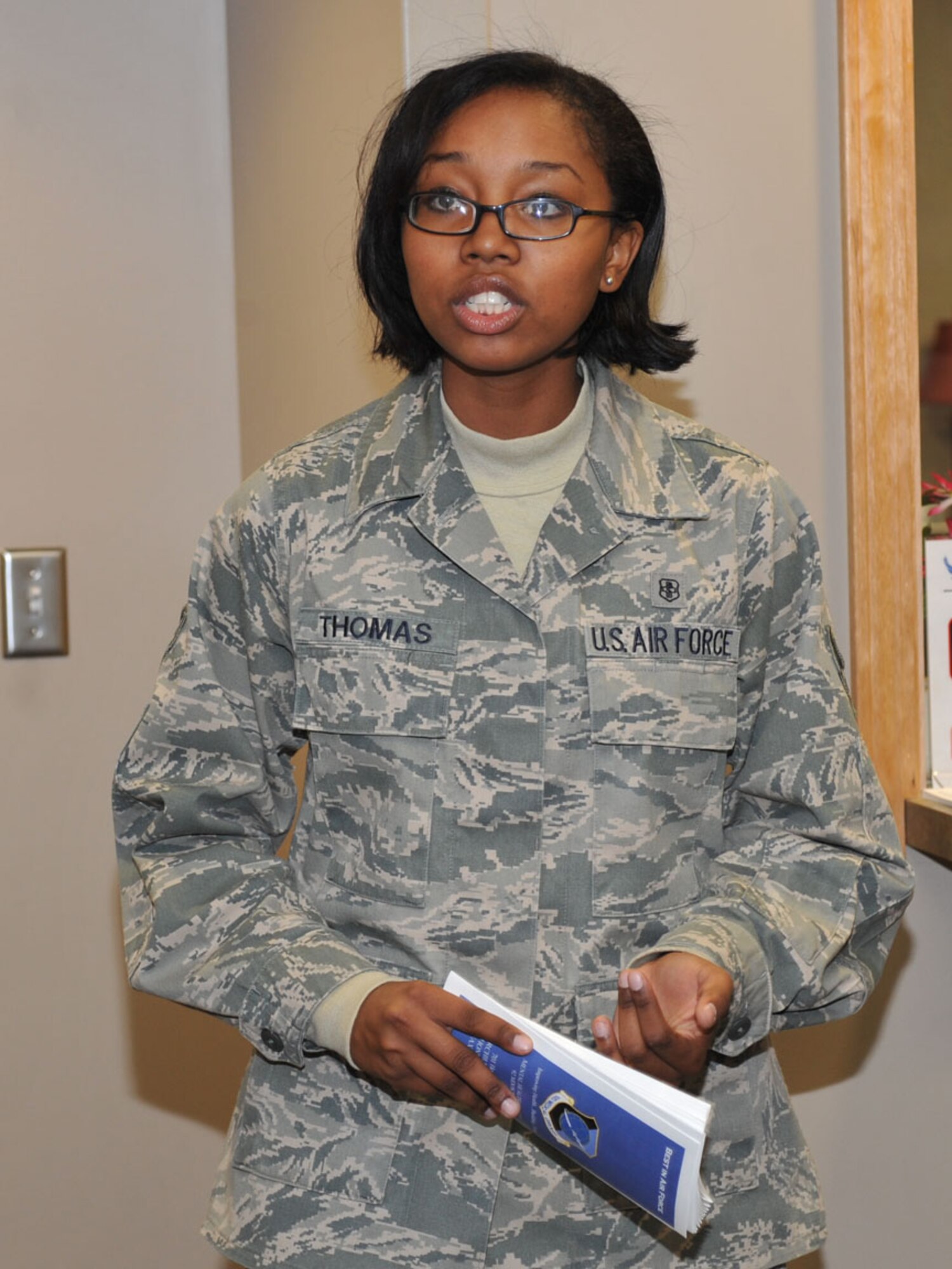 FAIRCHILD AIR FORCE BASE, Wash – Senior Airman April Thomas, 92nd Medical Operations Squadron, mental health journeyman, briefs the capabilities provided by the mental health clinic during the symposium. Airman Thomas was one of many who briefed during the Women Health Symposium. (U.S. Air Force photo / Staff Sgt. JT May III)