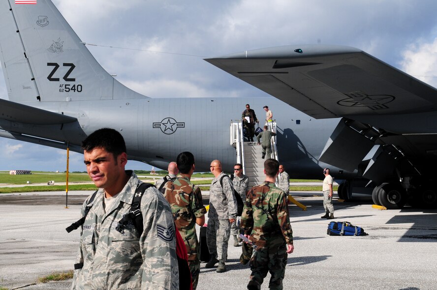 Kadena Airmen arrive at Andersen Air Force Base, Guam, as part of a test of the 18th Wing's deployment capabilities Aug. 31.
(U.S. Air Force Photo/Tech. Sgt. Mike Tateishi)