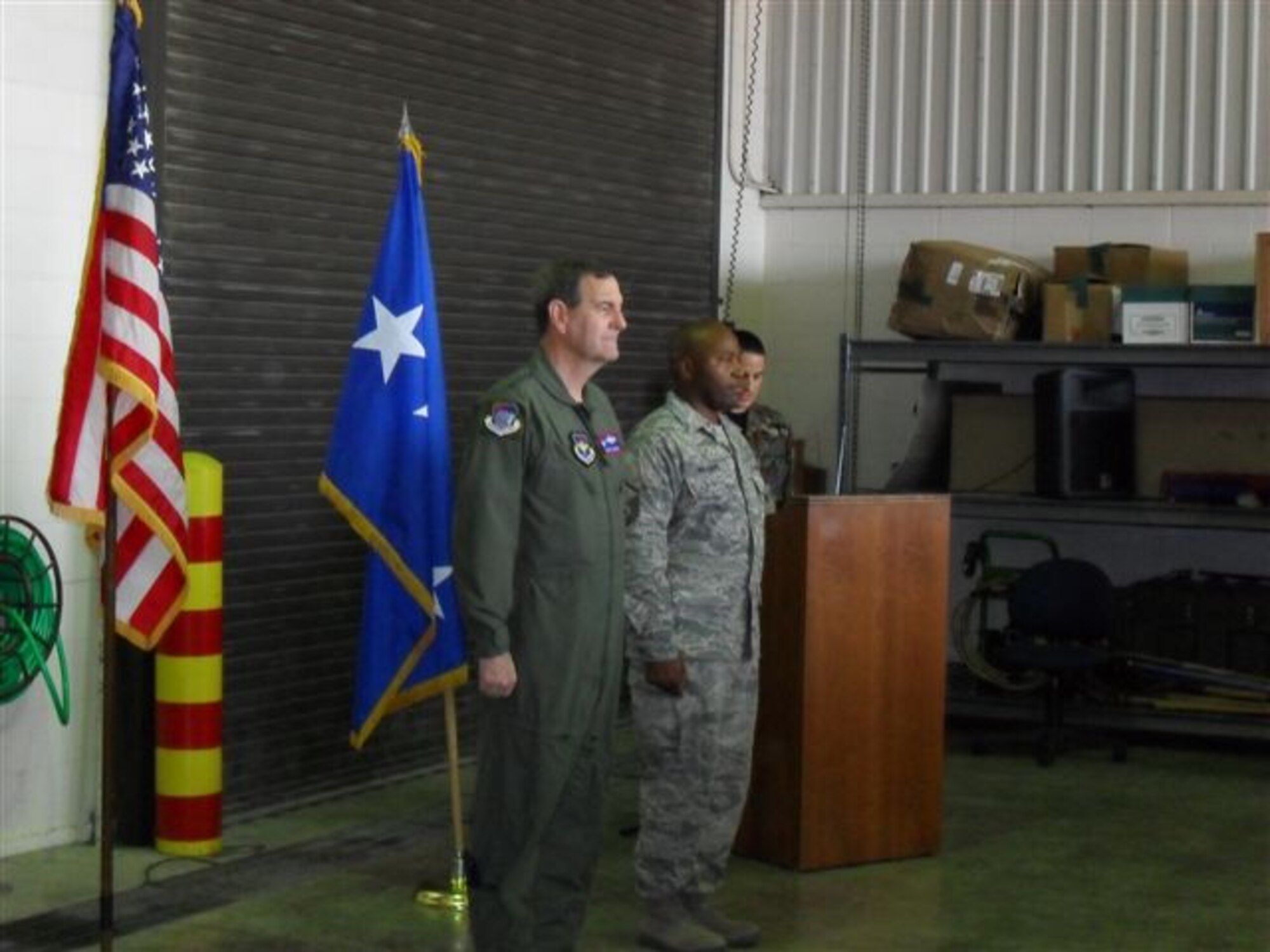 Gen. Stephen R. Lorenz, Air Education and Training Command commander, presents the Bronze Star Medal to Master Sgt. Shawn Williams Aug. 31 at Fort Hood, Texas, for his service with the 3rd Brigade Combat Team during Operation Enduring Freedom from July 2008 to January 2009. Sergeant Williams led a 16-member team in Close Air Support operations through the most active area of operations in OEF and executed missions providing daily armed watch to more than 5,000 U.S. and coalition soldiers. (U.S. Air Force photo/Senior Airman Bryan Heilman)