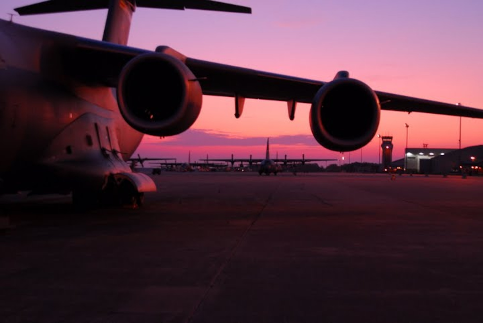 A C-17 assigned to Hickam Air Force Base, Hawaii, is prepared for departure from Little Rock AFB Aug. 18. The C-17 along with two C-130s from Canada and Belgium participated in Green Flag Little Rock training at the Joint Readiness Training Center Ft. Polk, La. (U.S. Air Force photo by Staff Sgt. Juan Torres)