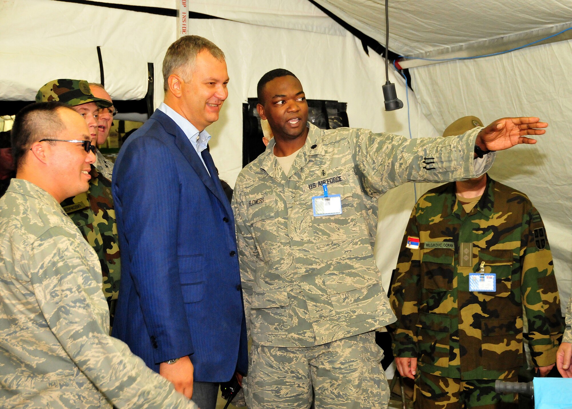 Lt. Col. Alfred K. Flowers Jr., 86th Medical Support Squadron commander, shows Dragan Sutanovac, Republic of Serbia minister of defense, the 458th Expeditionary Medical Squadron's mobile tent hospital as part of the MEDCEUR 09 distinguished visitors' day in Nis, Serbia, Sept. 10, 2009.  MEDCEUR is an annual joint and combined medical exercise with a focus on major disaster response and mass casualty situations.  More than 700 exercise participants from 15 countries are taking part in this year’s exercise, which is hosted by Serbia. (U.S. Air Force photo by Staff Sgt. Markus M. Maier)