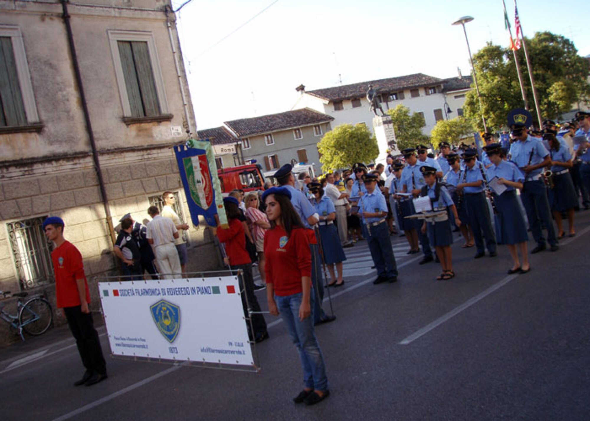 Italians and Americans get into position for a parade during the 8th Annual Italian-American Friendship Festival held in Roveredo, Italy, Sept. 5, 2009.  The annual festival allowed American participants stationed at Aviano Air Base to meet and socialize with their Italian hosts while learning more about Italy's history and culture and sampling local cuisine.  (Courtesy photo/Agnes Cronin)
