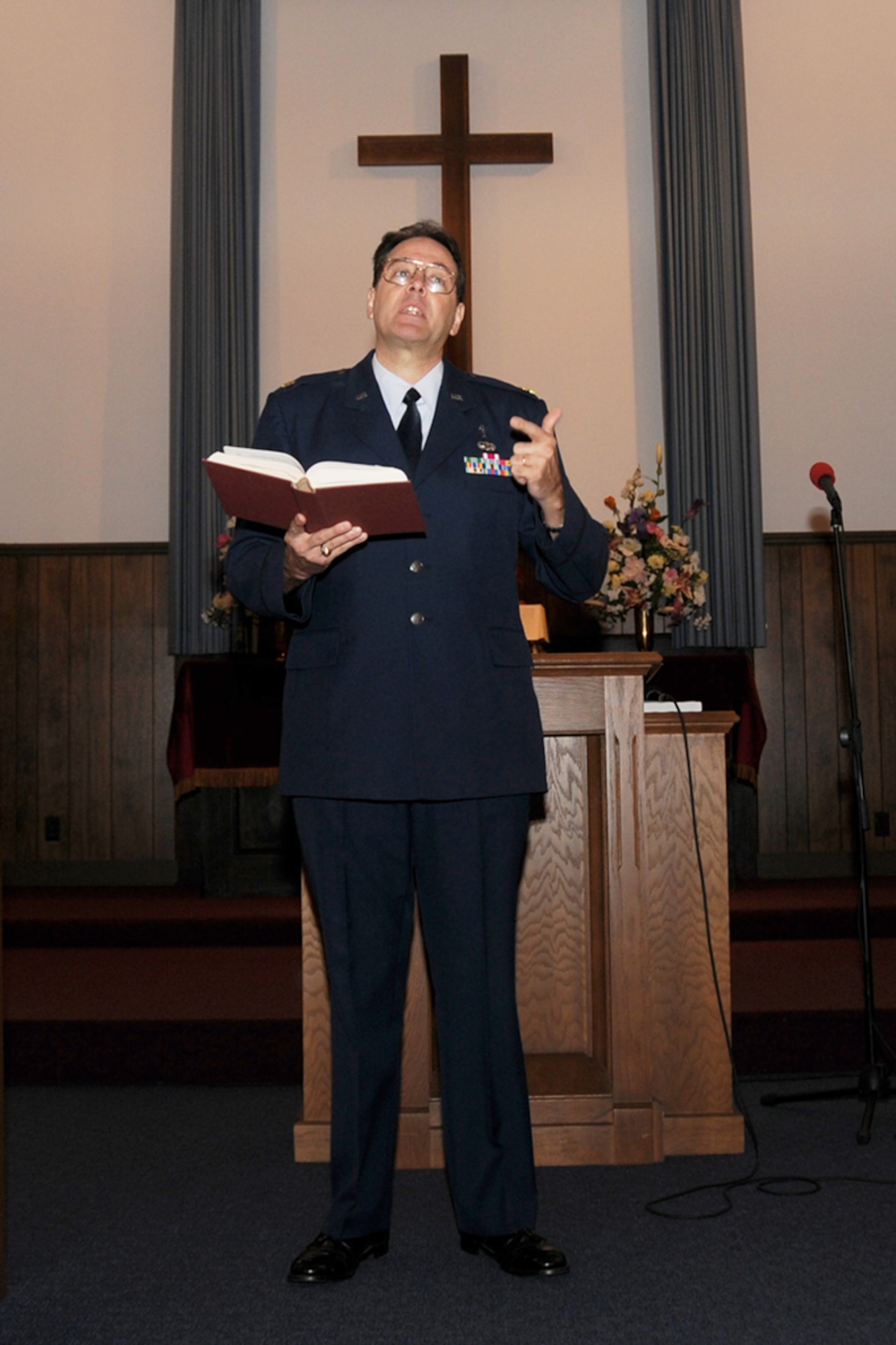 Chaplain (Maj.) Erwin L. Carrow celebrated 10 years of meeting the spiritual needs of the 94th Airlift Wing during his farewell sermon at the Dobbins Chapel Sept. 13. (U.S. Air Force photo/Tech. Sgt. Nicholas Ontiveros)