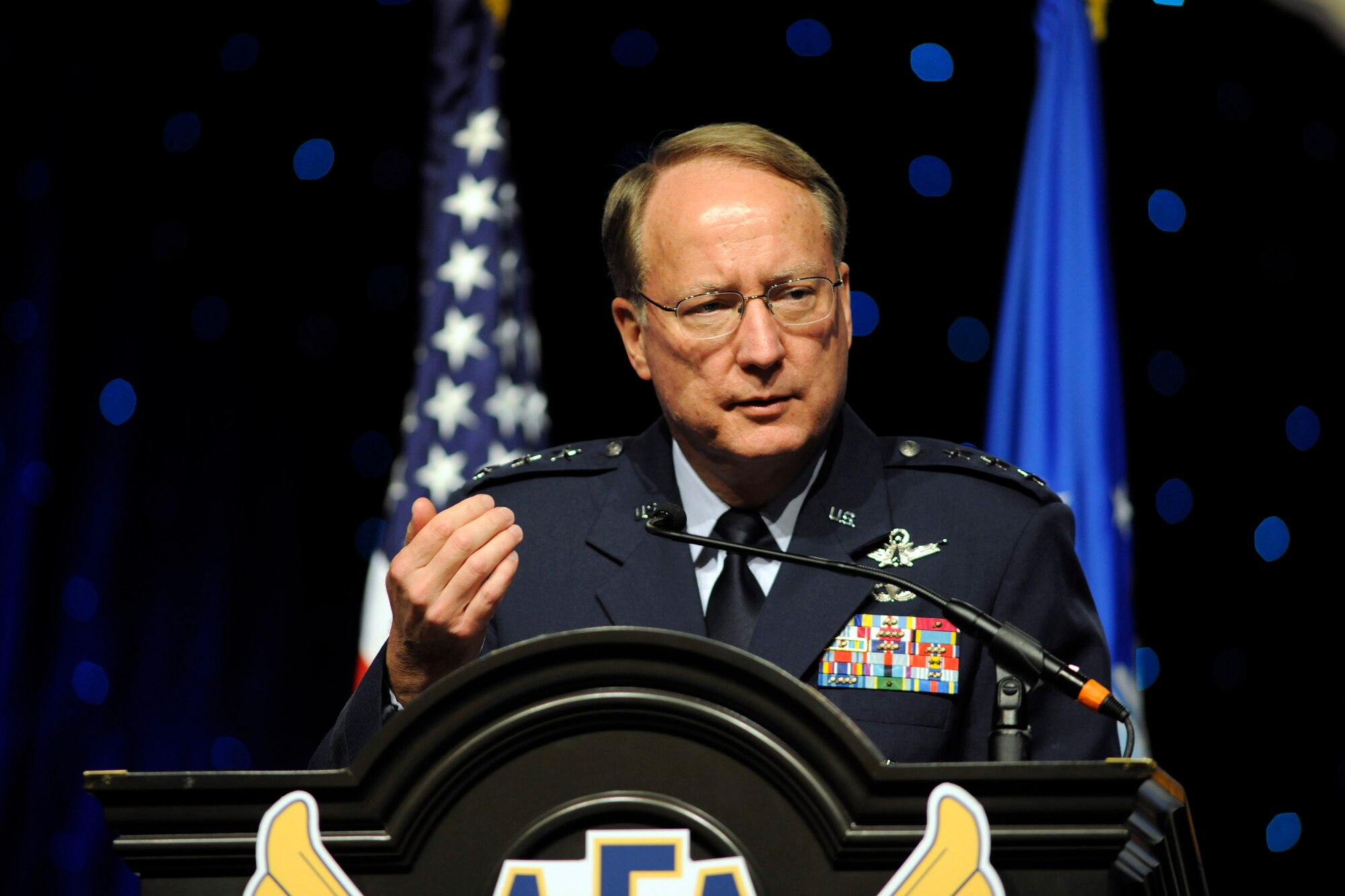 Lt. Gen. Frank Klotz provides an overview of the organization's mission, structure and timetable with regard to equipment and personnel in a speech during the Air Force Association Air and Space Conference and Technology Exposition in Washington, Sept. 16, 2009. General Klotz is commander of the new Global Strike Command and took command Aug. 7. Establishing the command was part of Reinvigorating the Nuclear Enterprise, a key priority of Secretary of the Air Force Michael Donley and Air Force Chief of Staff Gen. Norton Schwartz. (U.S. Air Force photo/Scott M. Ash)  