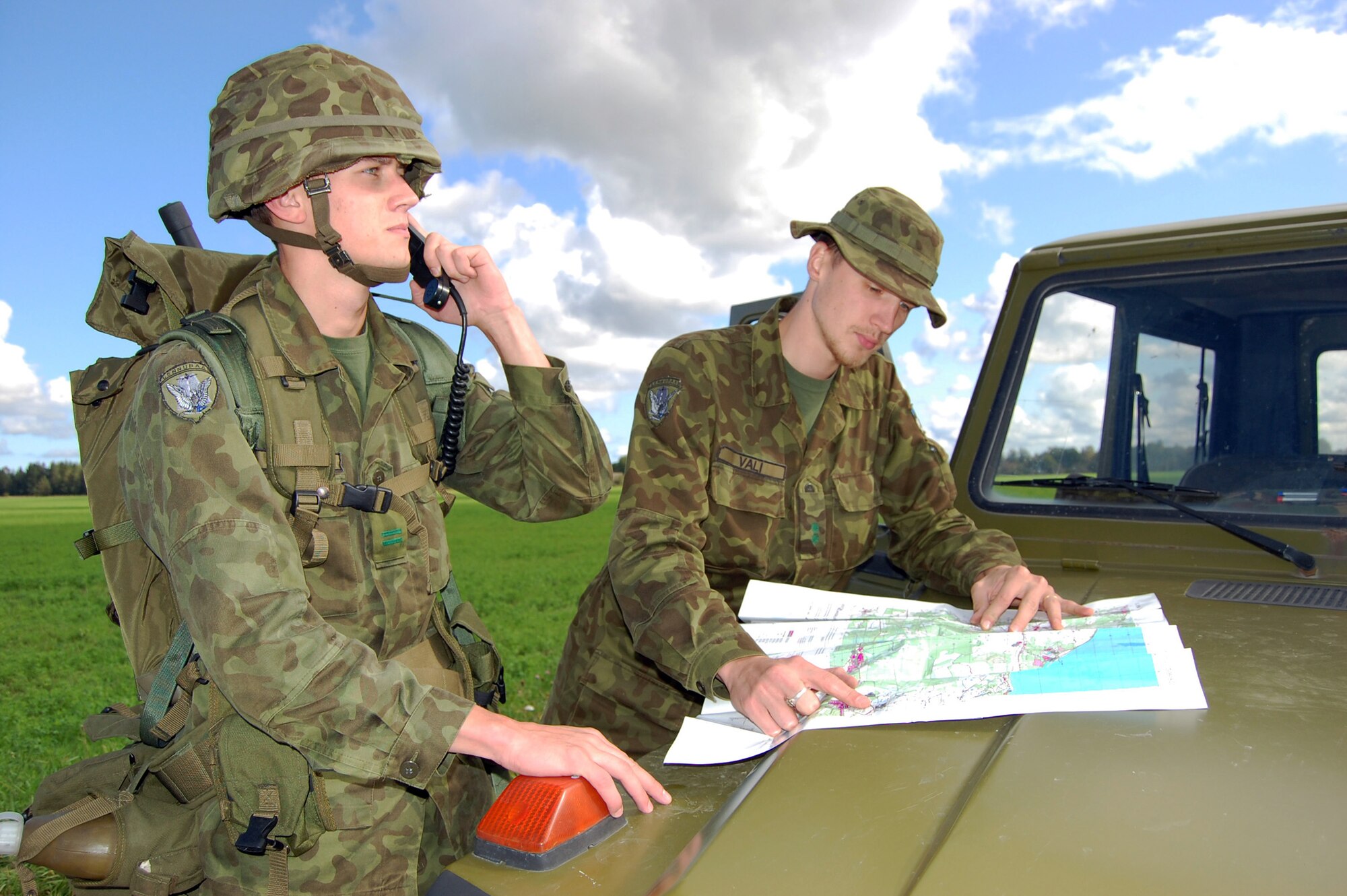 Estonian air force forward air controllers Junior Sgt. David Mellov and 2nd Lt. Martin Vali participate in NATO's Baltic Region Training Event IV Alpha Sept. 16, 2009, near Tallinn, Estonia. (U.S. Air Force photo/Master Sgt. Gino Mattorano) 