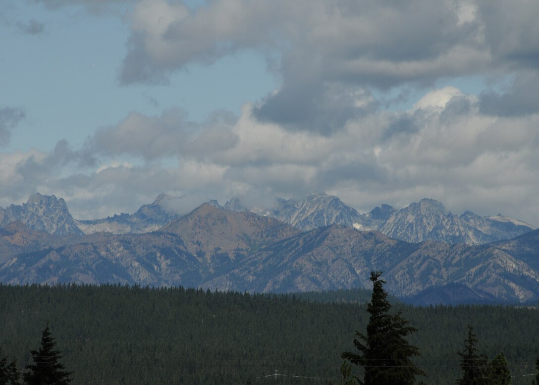 Aug 2009 The Band of the Golden West toured parts of Washington State and Oregon. Towns visited included Snoqualmie, Yakima, Ellensburg, Pasco, Walla Walla, Pendleton, OR and Spokane.