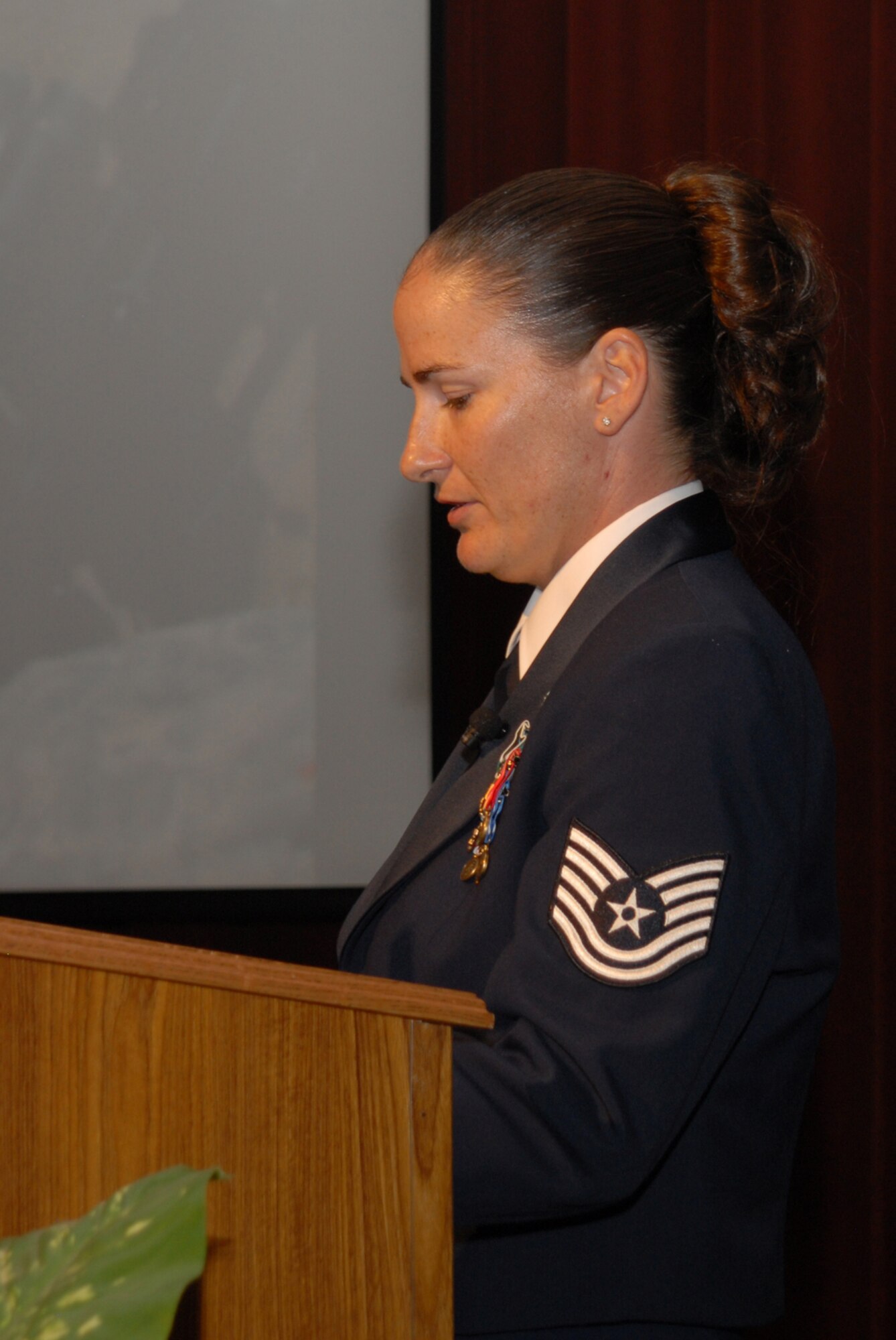 SAN ANGELO, Texas -- Tech. Sgt. Dawn Allison-Hess, 315th Training Squadron instructor, speaks at the Goodfellow Air Force Base 2009 Air Force Ball, Sept. 18, 2009. Sergeant Allison-Hess was the guest speaker at the ball. (U.S. Air Force photo/Airman Clayton Lenhardt)