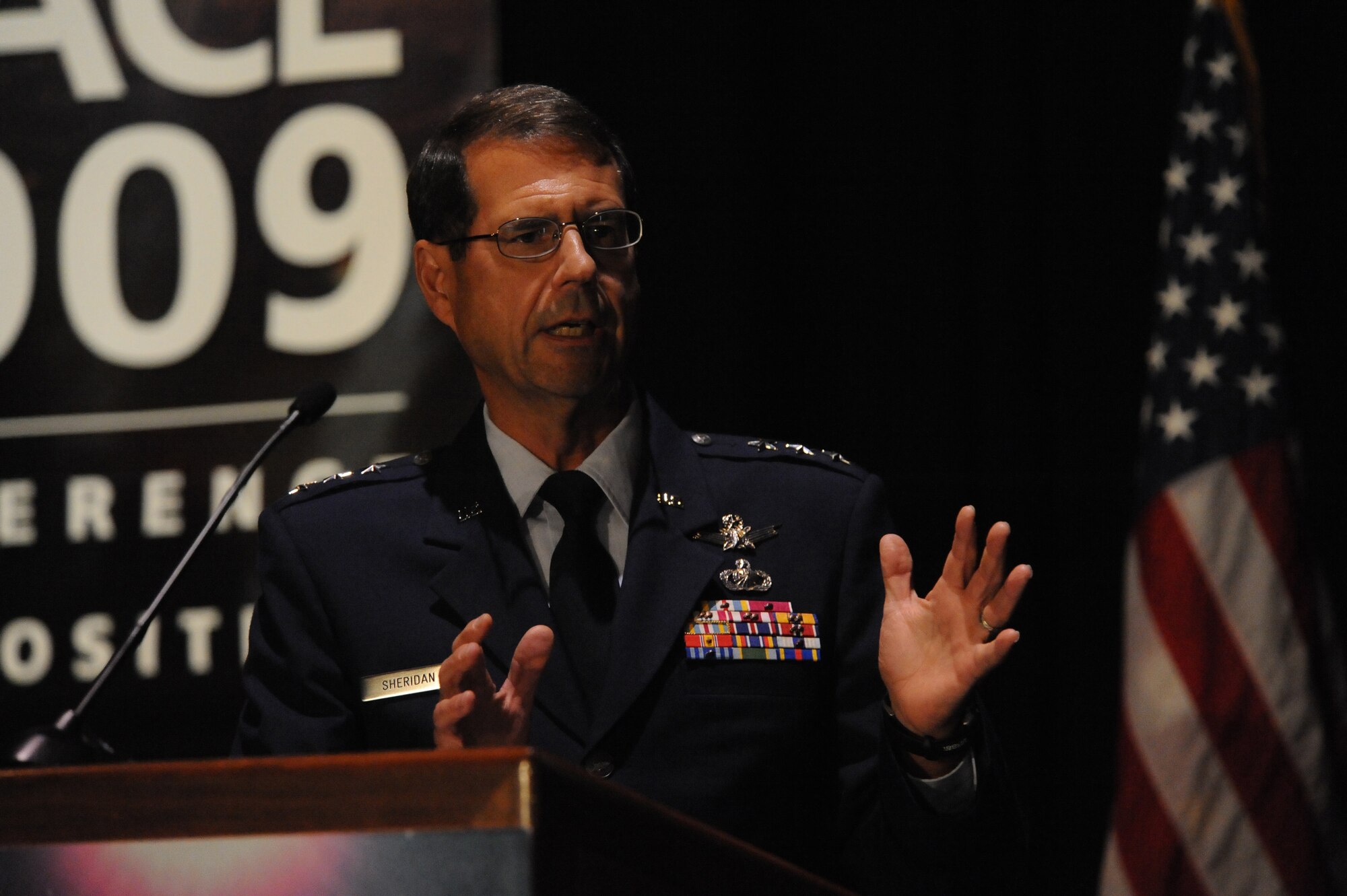 Lt. Gen. Tom Sheridan, SMC commander, was the keynote lunch speaker during AIAA’s Space 2009 Conference in Pasadena, Sept. 17.  (Photo by Atiba S. Copeland)