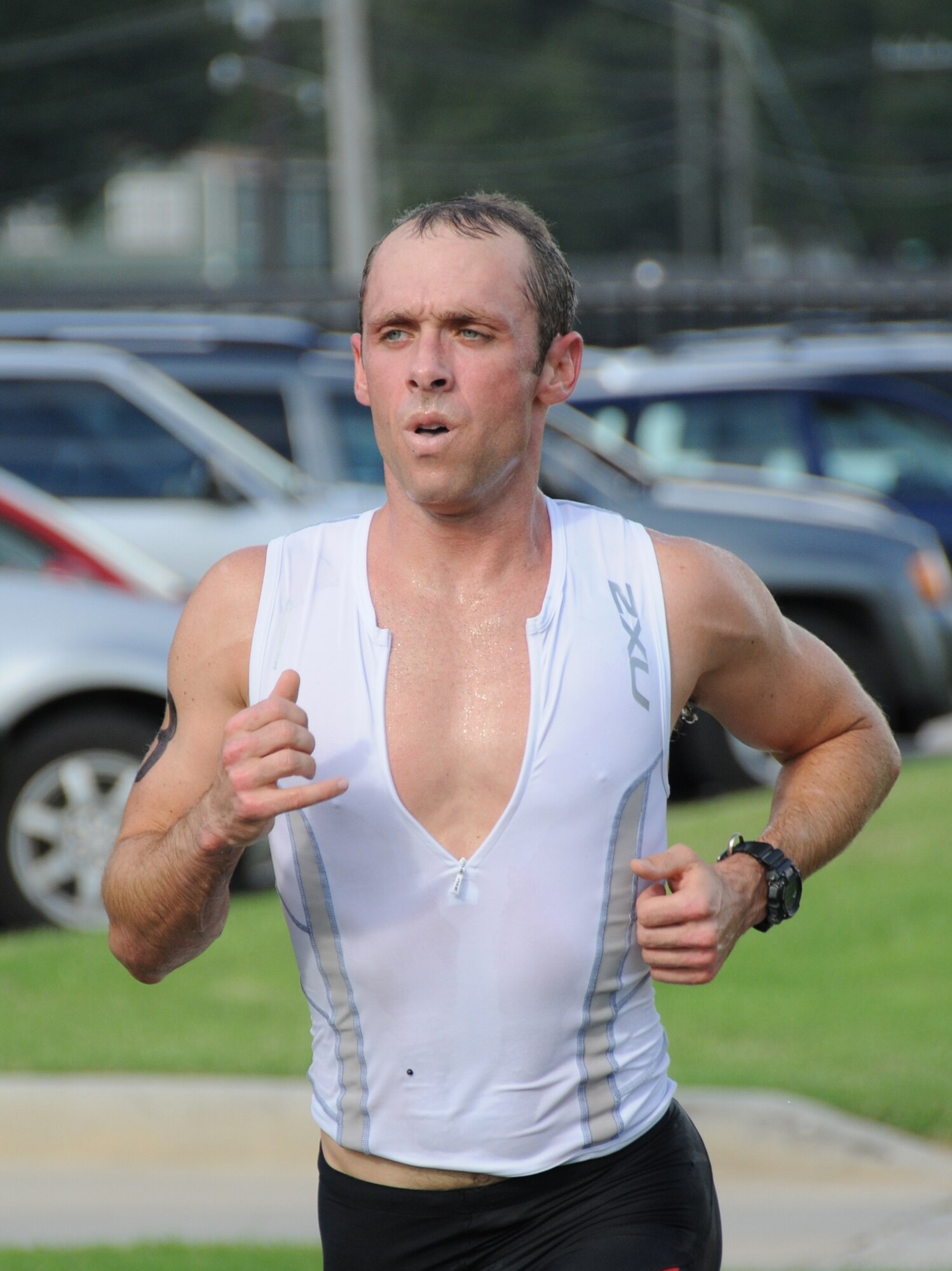 John Wylie, 334th Training Squadron, tackles the 2-mile run segment.  (U.S. Air Force photo by Kemberly Groue)