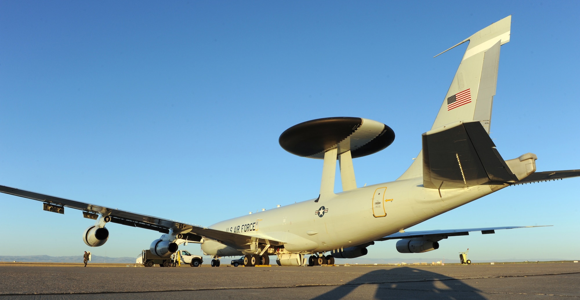 An E-3 Sentry AWACS aircraft from the 963rd Airborne Air Control Squadron at Tinker Air Force Base, Okla., sits on the flightline at Mountain Home Air Force Base, Idaho, Sept. 21, 2009, during Gunfighter Flag. The AWACS aircrew participated as friendly "blue air" forces during the exercise. Gunfighter Flag, which ran from Sept. 14 through 24, was Mountain Home's first large-scale, multi-national exercise which brought more than 450 personnel from the U.S. Air Force, U.S. Navy and Canadian air force to the base. (U.S. Air Force photo/Airman 1st Class Debbie Lockhart)
