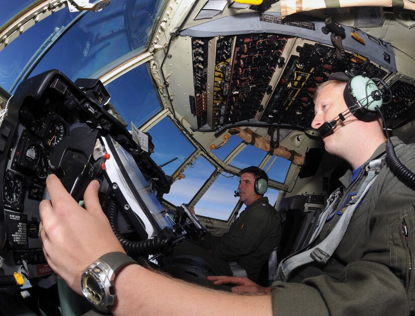 VR-53: the Naval Reserve ‘Hercules’ of transport > Joint Base Andrews ...