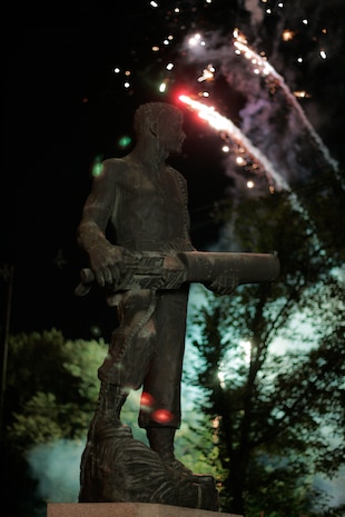 Fireworks erupt over the John Basilone Statue in Raritan, N.J., Sept. 26. The entire weekend feature events meant to honor and celebrate the Marine Medal of Honor recipient. (Marine Corps photo by Sgt. Randall A. Clinton)