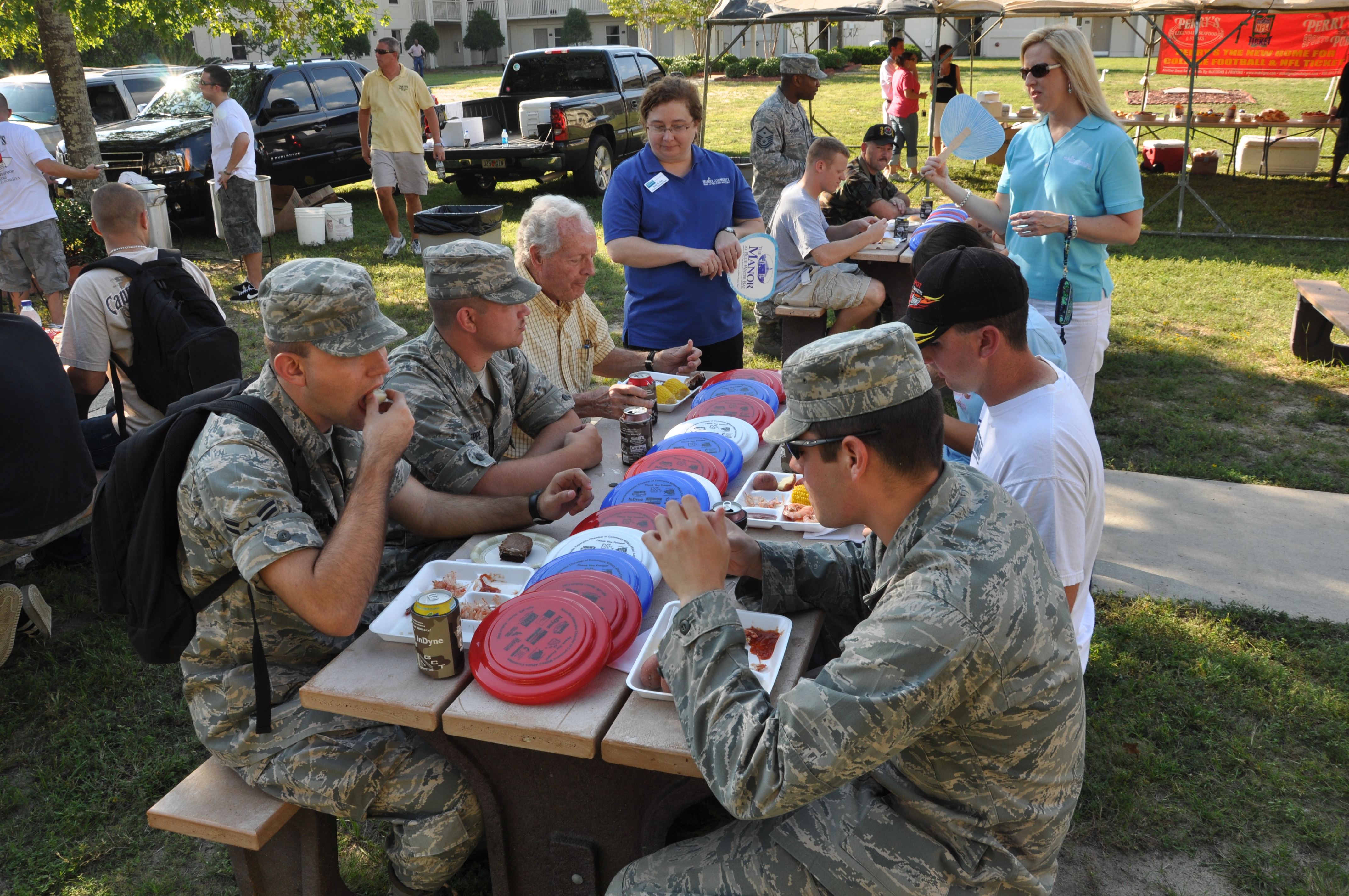 Community leaders provide Airmen shrimp dinner > Eglin Air Force Base