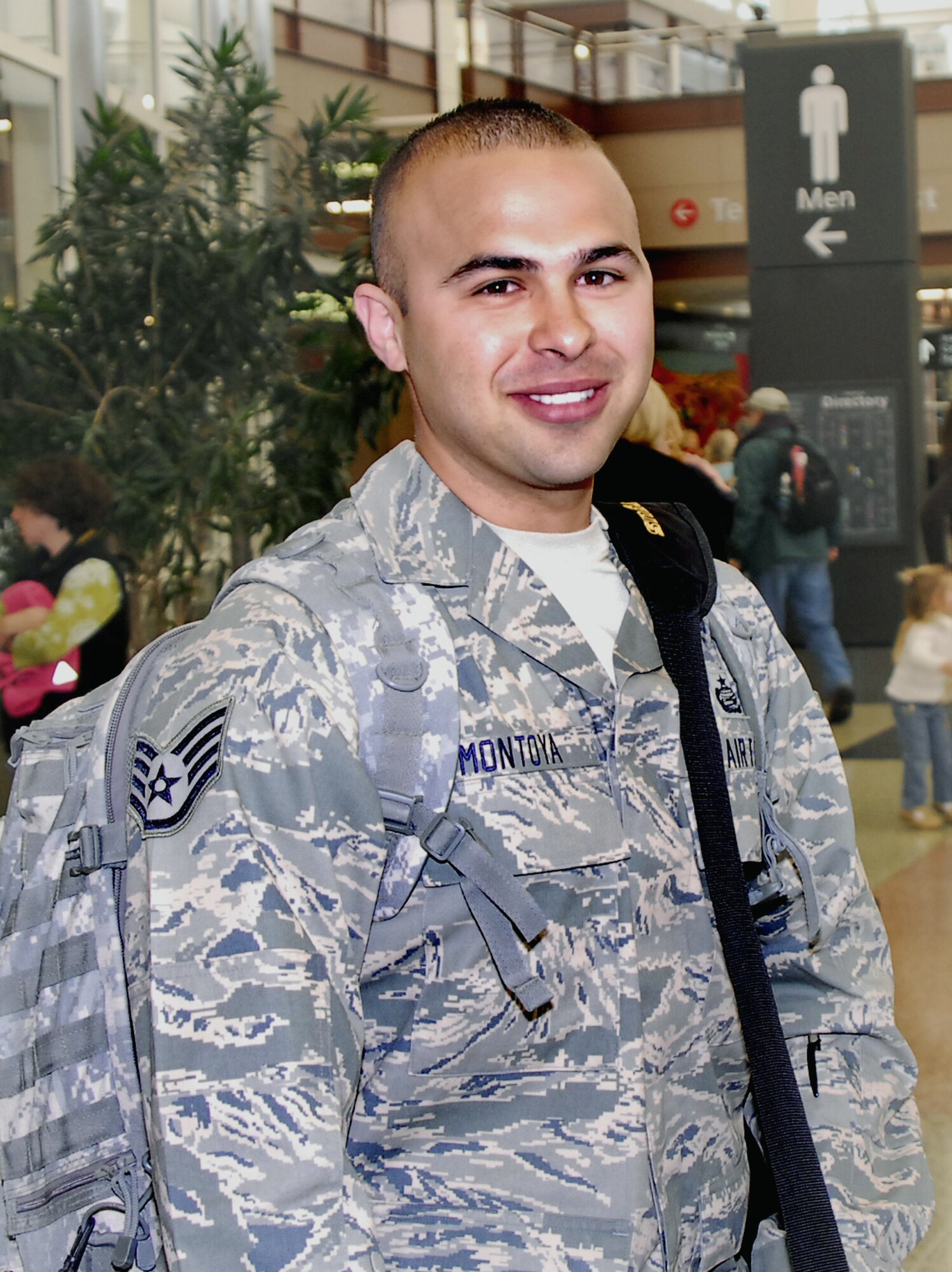 WARRIOR OF THE WEEK -- Staff Sgt. Ramon A.D. Montoya, Air Reserve Personnel
Center Headquarters selection board technician, returns from a deployment to
Afghanistan in May. Sergeant. Montoya is Team Buckley's Warrior of the Week
for Sep. 28 to Oct. 2. (courtesy photo)