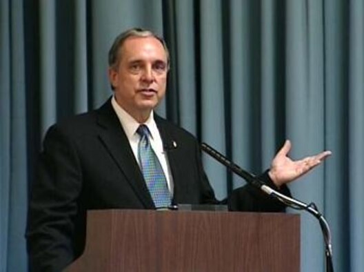 George Mooney, Director of Engineering and Acquisition Excellence, prepares Eglin briefers for Industry Day.  (Courtesy photo) 