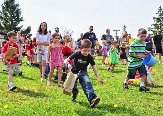 Members of the 914th and 107th Airlift Wings and their families participate in the Children's Easter Egg Hunt at the Niagara Falls Air Reserve Station, April 3, 2010, Niagara Falls NY. The egg hunt was held behind the Falcons Club where candy filled plastic eggs where hidden for the children to find. (U.S. Air Force photo by Staff Sgt. Joseph McKee) 

