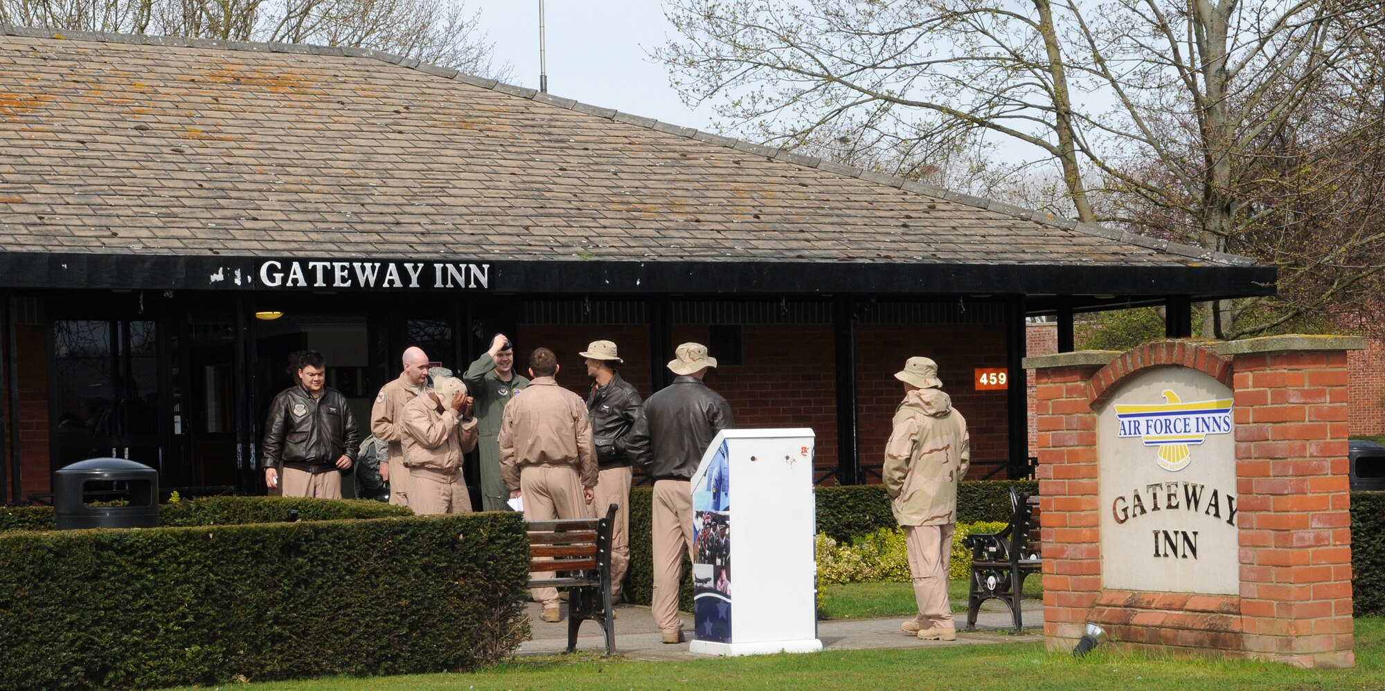RAF MILDENHALL, England -- Transient personnel visit the Gateway Inn lodging facility for room and board while visiting the base here April 6. The facility employs 65 non-appropriated fund American employees, local direct hires, active duty Airmen and British Ministry of Defence civilians. (U.S. Air Force photo/Staff Sgt. Thomas Trower)